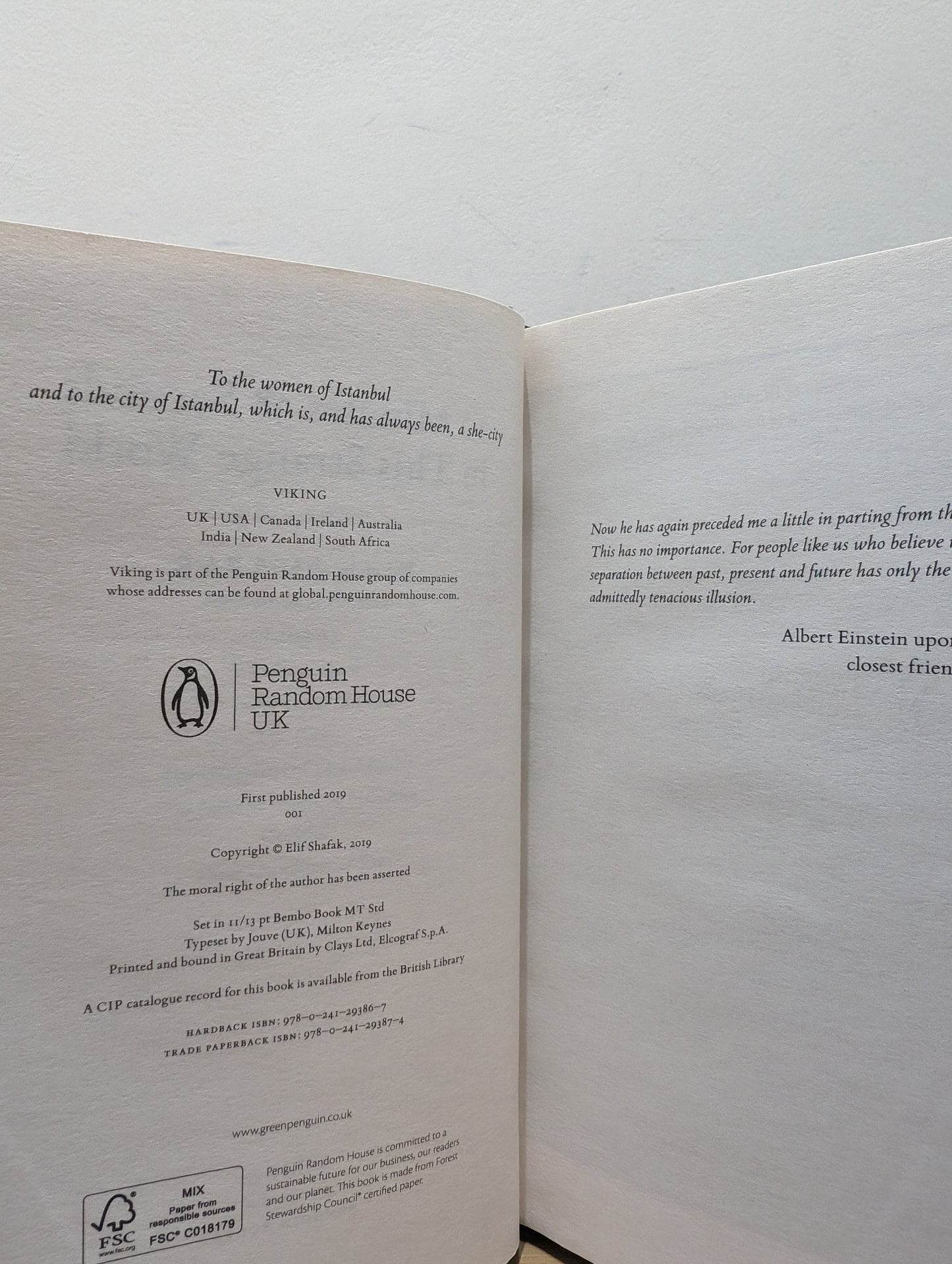 10 Minutes 38 Seconds in this Strange World by Elif Shafak (Signed First Edition) - Fialta Books