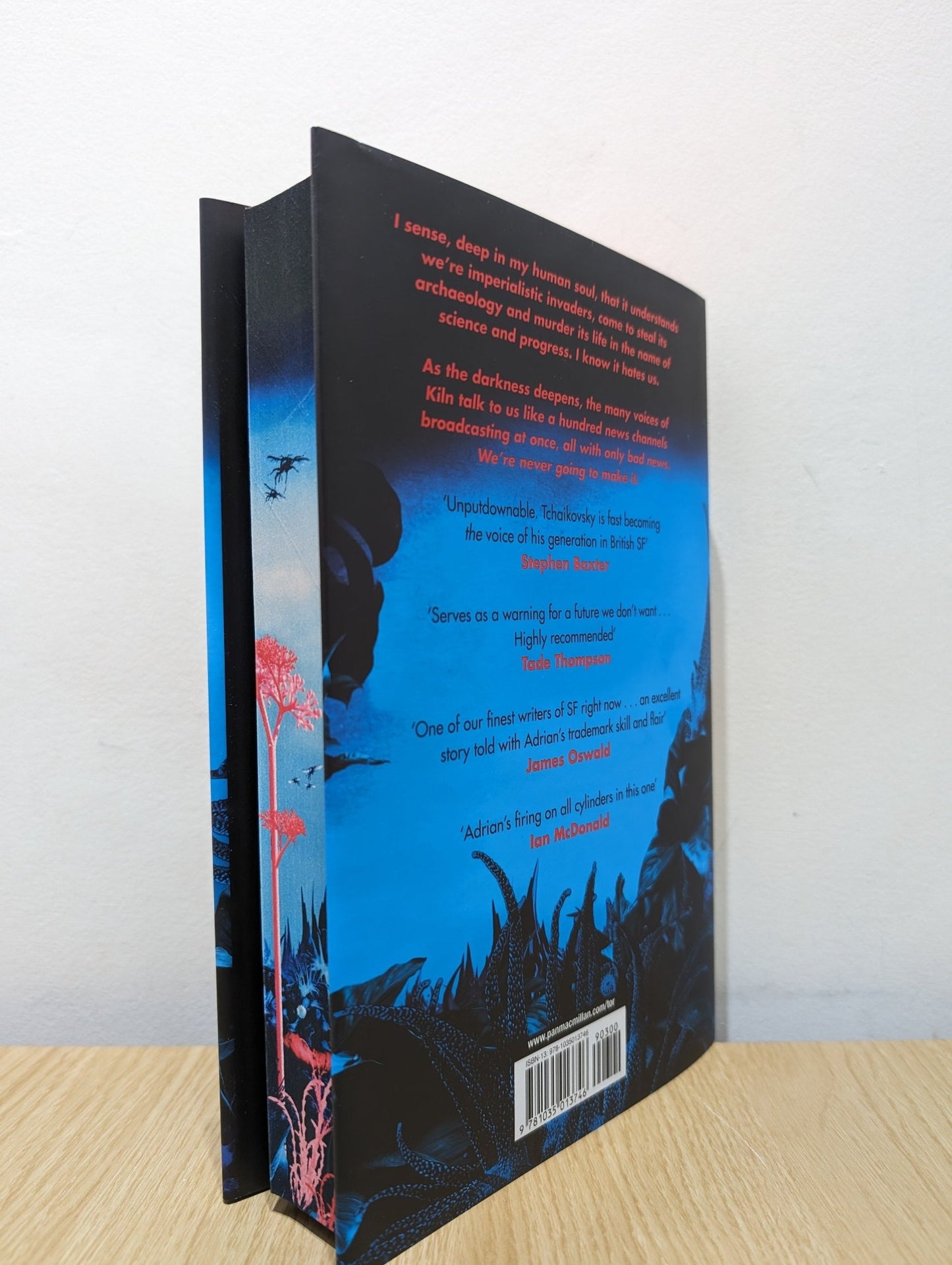 Alien Clay by Adrian Tchaikovsky (Signed First Edition with sprayed edges) - Fialta Books