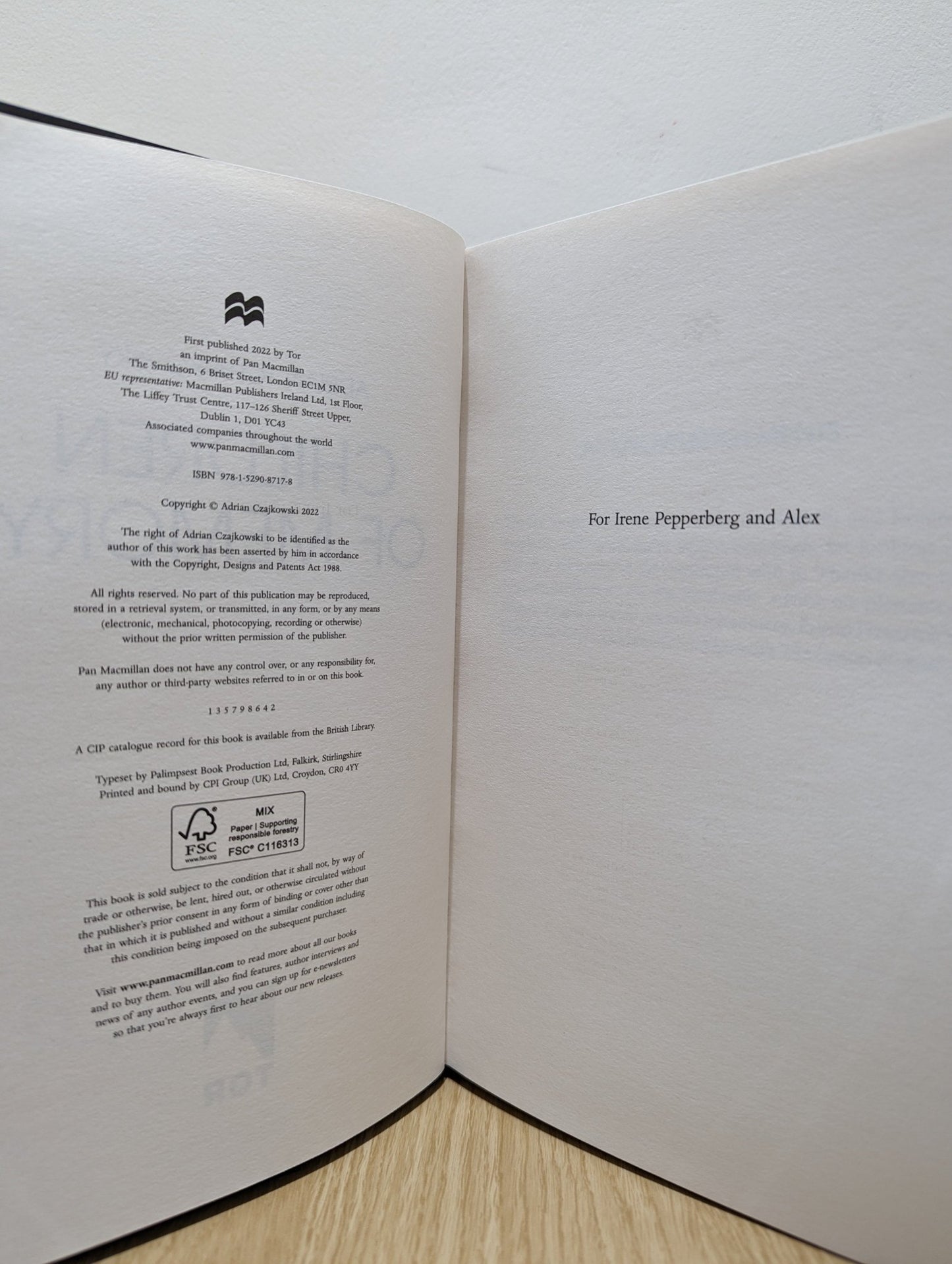 Children of Memory by Adrian Tchaikovsky (Signed First Edition) - Fialta Books