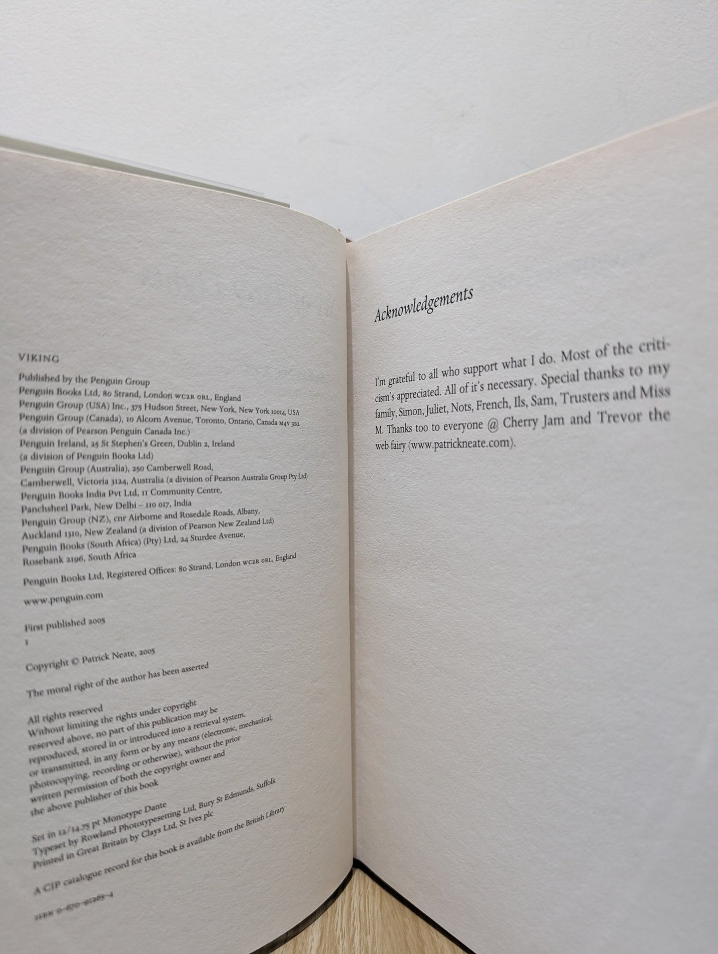 City Of Tiny Lights by Patrick Neate (Signed First Edition) - Fialta Books