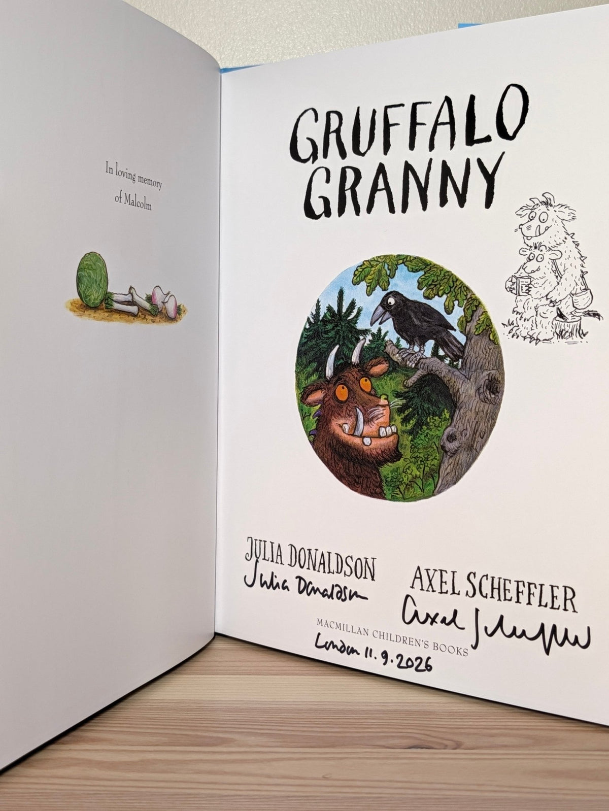 Gruffalo Granny by Julia Donaldson (Double Signed First Edition) - Fialta Books