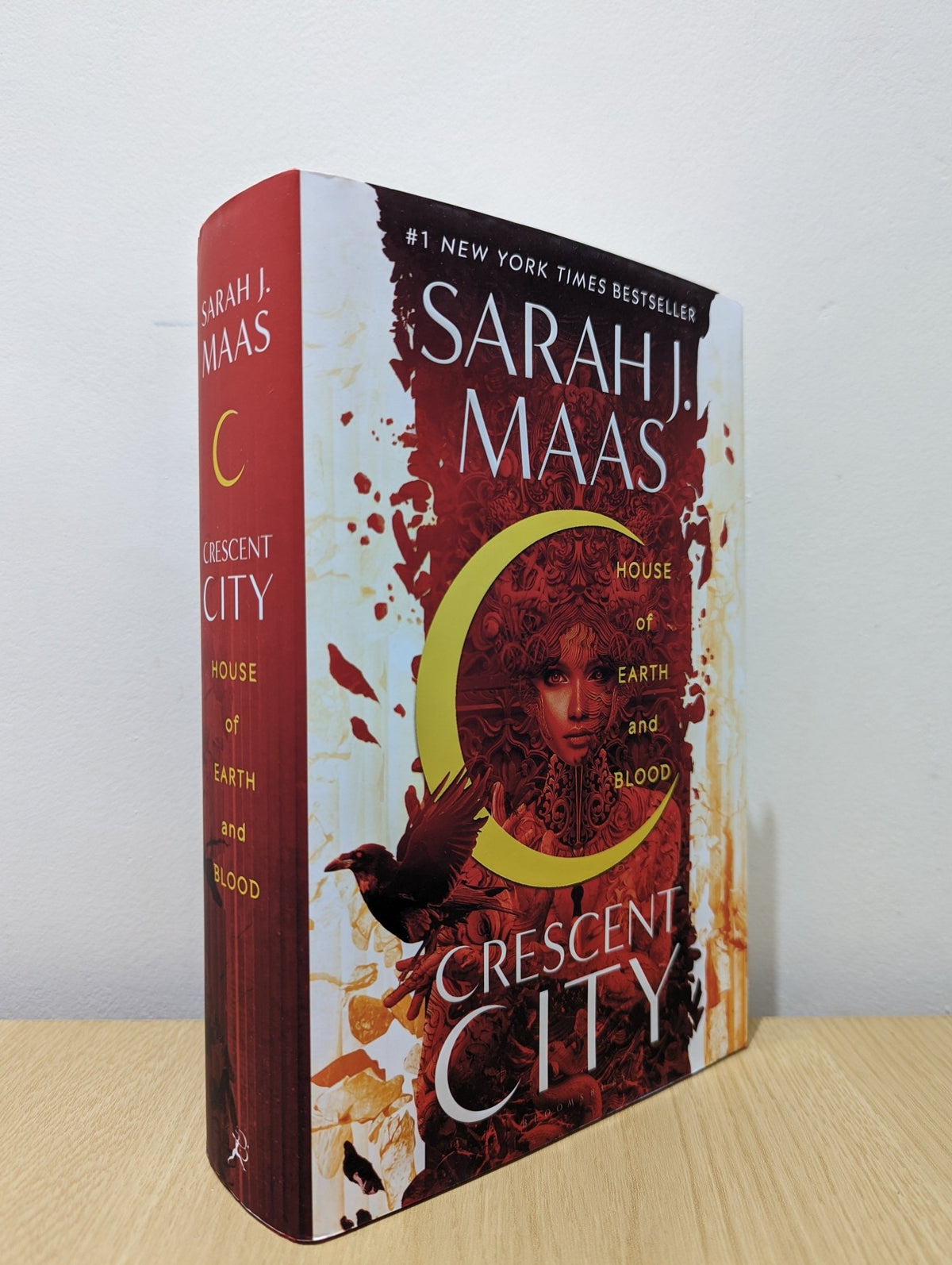 House of Earth and Blood by Sarah J. Maas - Fialta Books