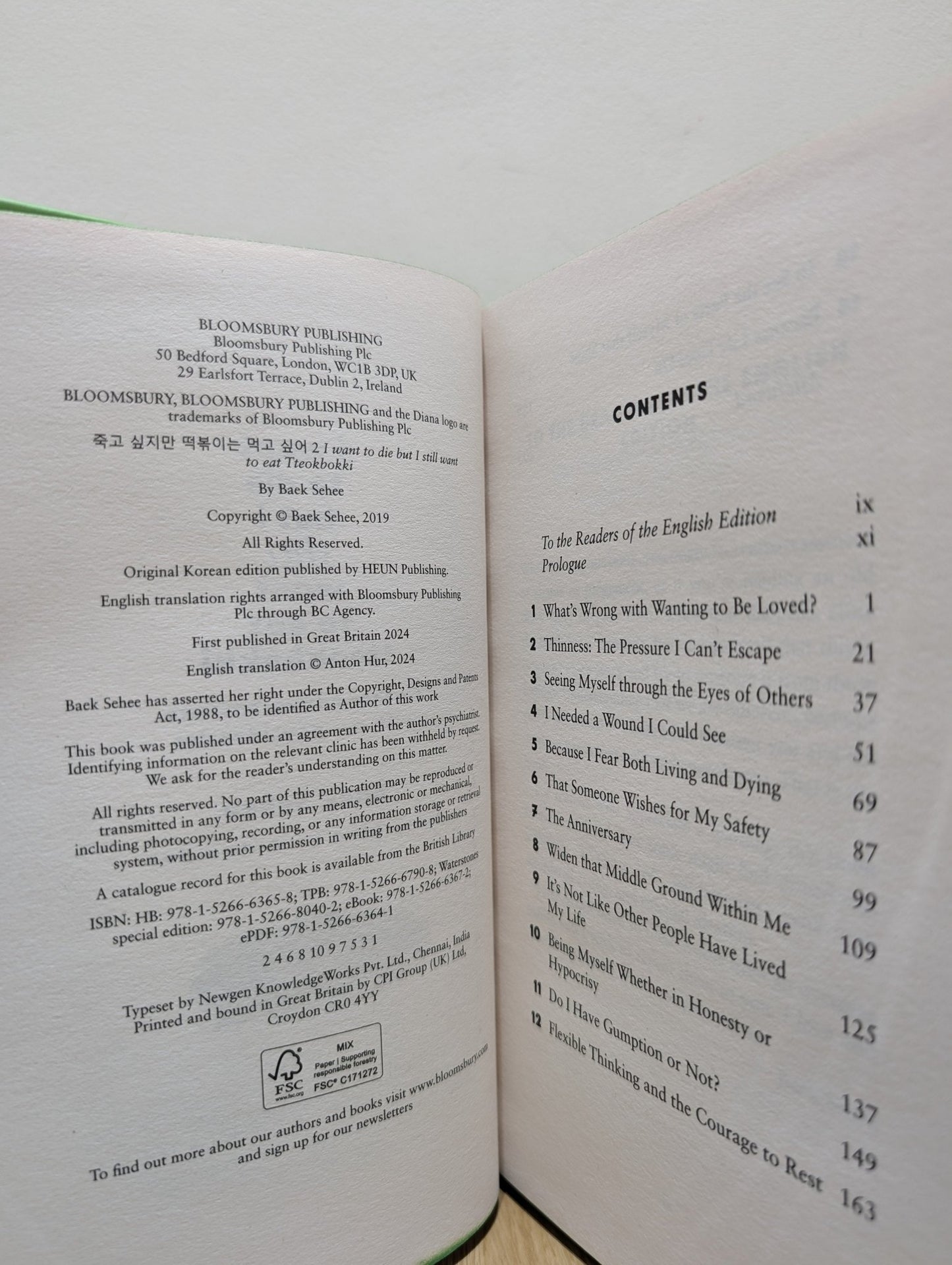 I Want to Die but I Still Want to Eat Tteokbokki by Baek Se - hee (Signed First Edition with sprayed edges) - Fialta Books