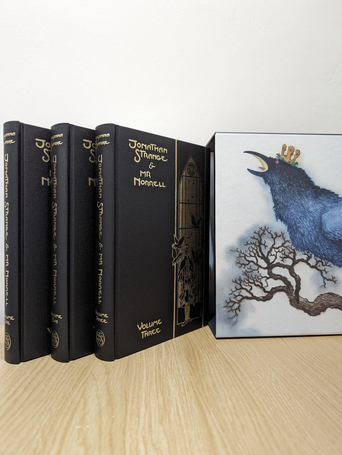 Jonathan Strange & Mr Norrell by Susanna Clarke (Folio Limited Signed Edition) - Fialta Books