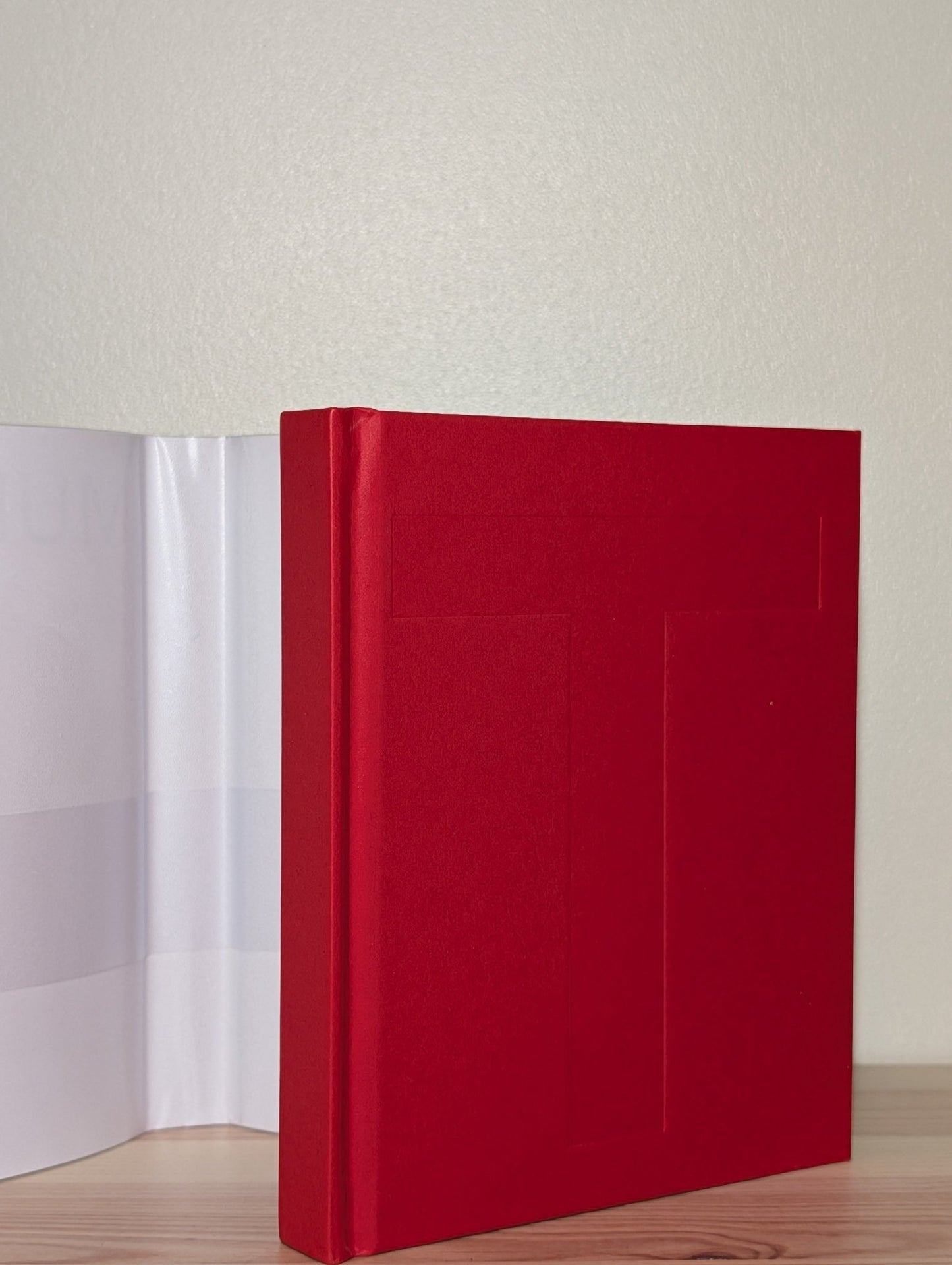 Murakami T: The T-Shirts I Love by Haruki Murakami (Signed First Edition) - Fialta Books