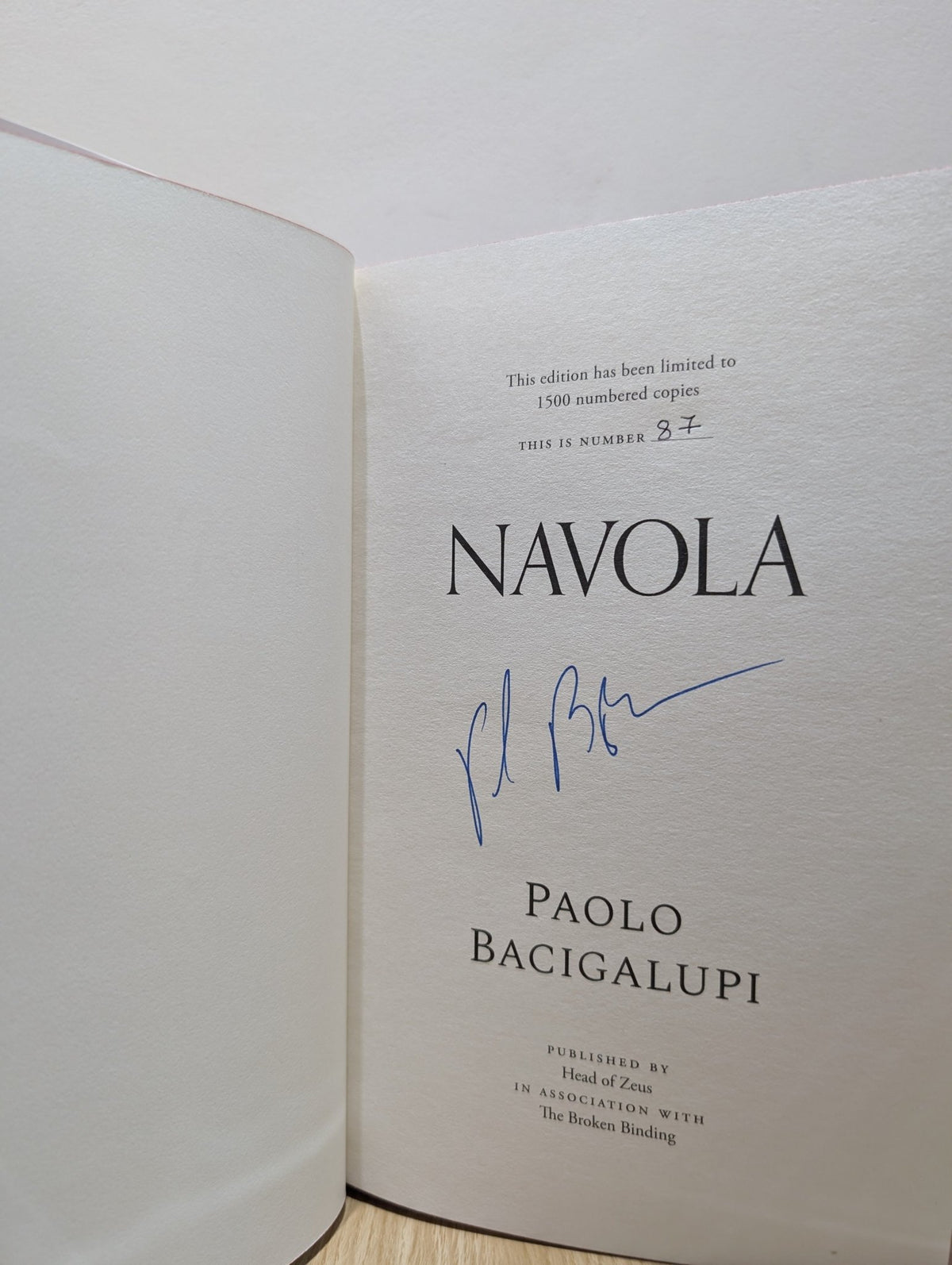 Navola by Paolo Bacigalupi (Signed First Edition with sprayed edges) - Fialta Books