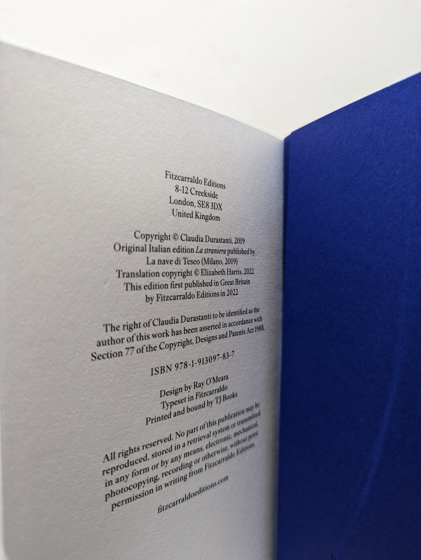 Strangers I Know by Claudia Durastanti (Signed First Edition) - Fialta Books