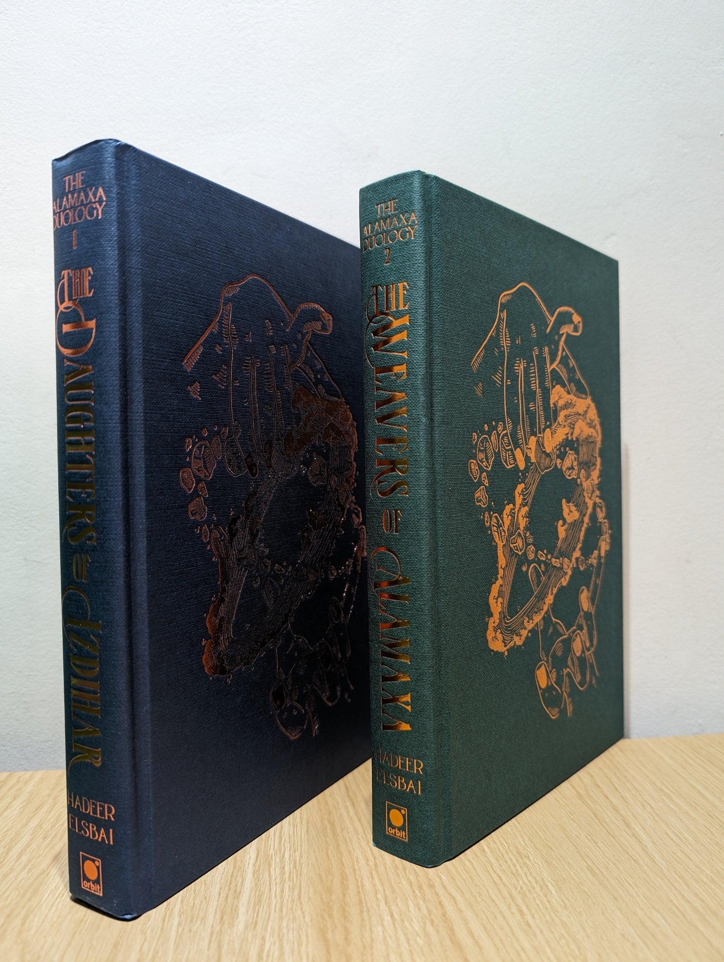 The Daughters of Izdihar; Weavers of Alamaxa by Hadeer Elsbai (Signed with sprayed edges) - Fialta Books