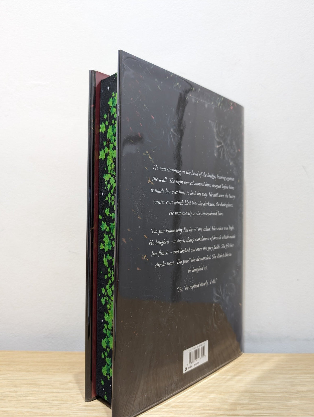 The Gilded Crown by Marianne Gordon (Signed First Edition with sprayed edges) - Fialta Books