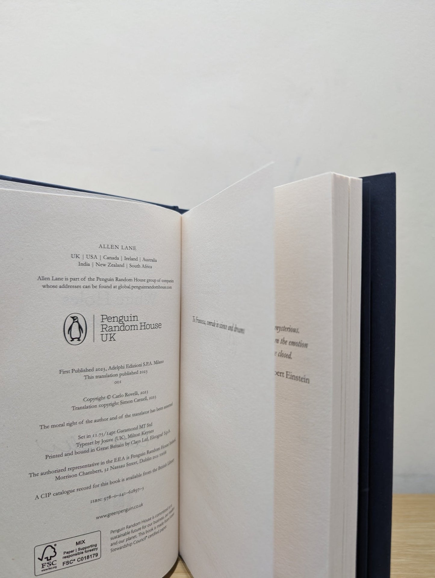 White Holes: Inside the Horizon by Carlo Rovelli (Signed First Edition) - Fialta Books