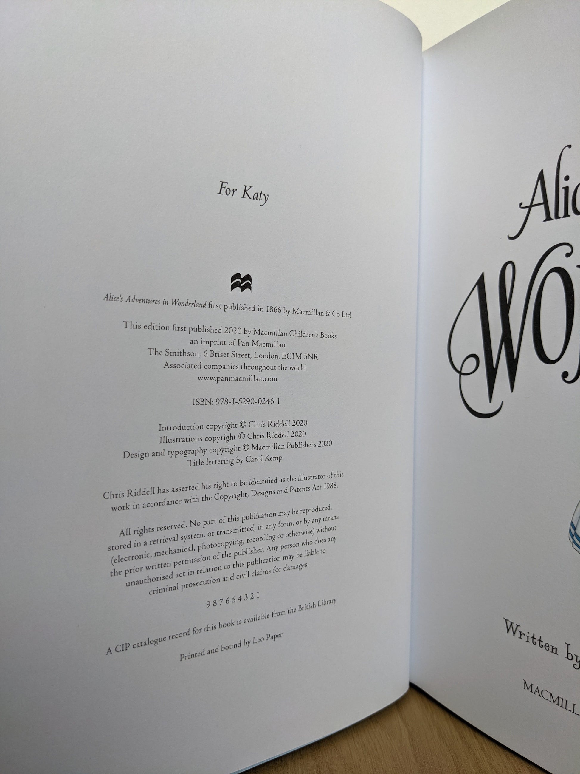 Alice's Adventures In Wonderland (Signed Illustrated Edition)