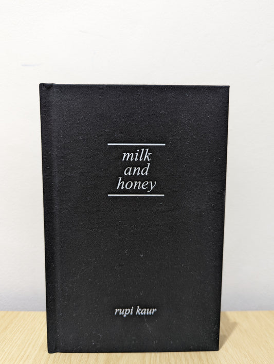 Milk and Honey (Clothbound Hardcover Edition)