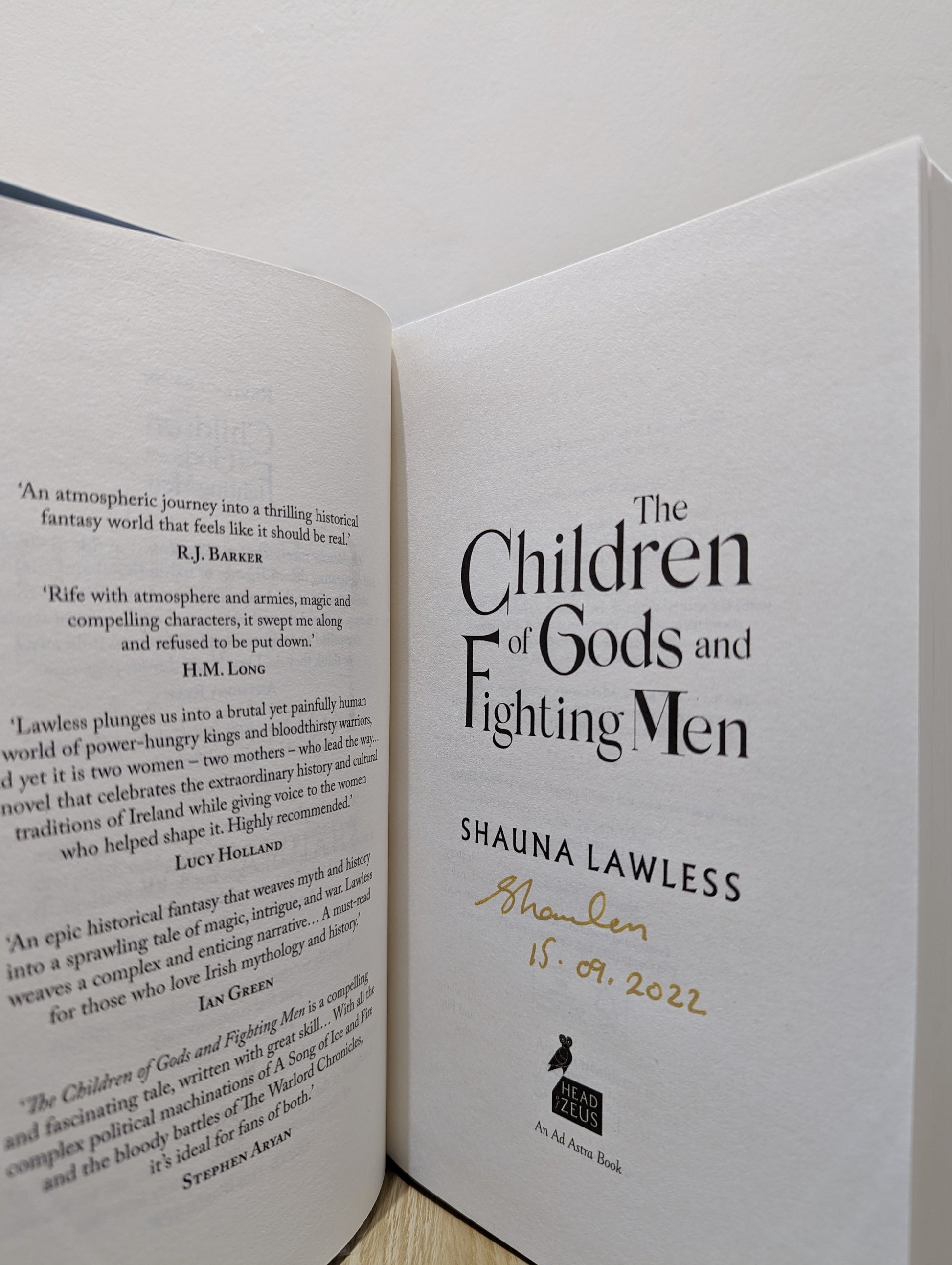 The Children of Gods and Fighting Men (Gael Song 1)(Signed Dated First Edition)