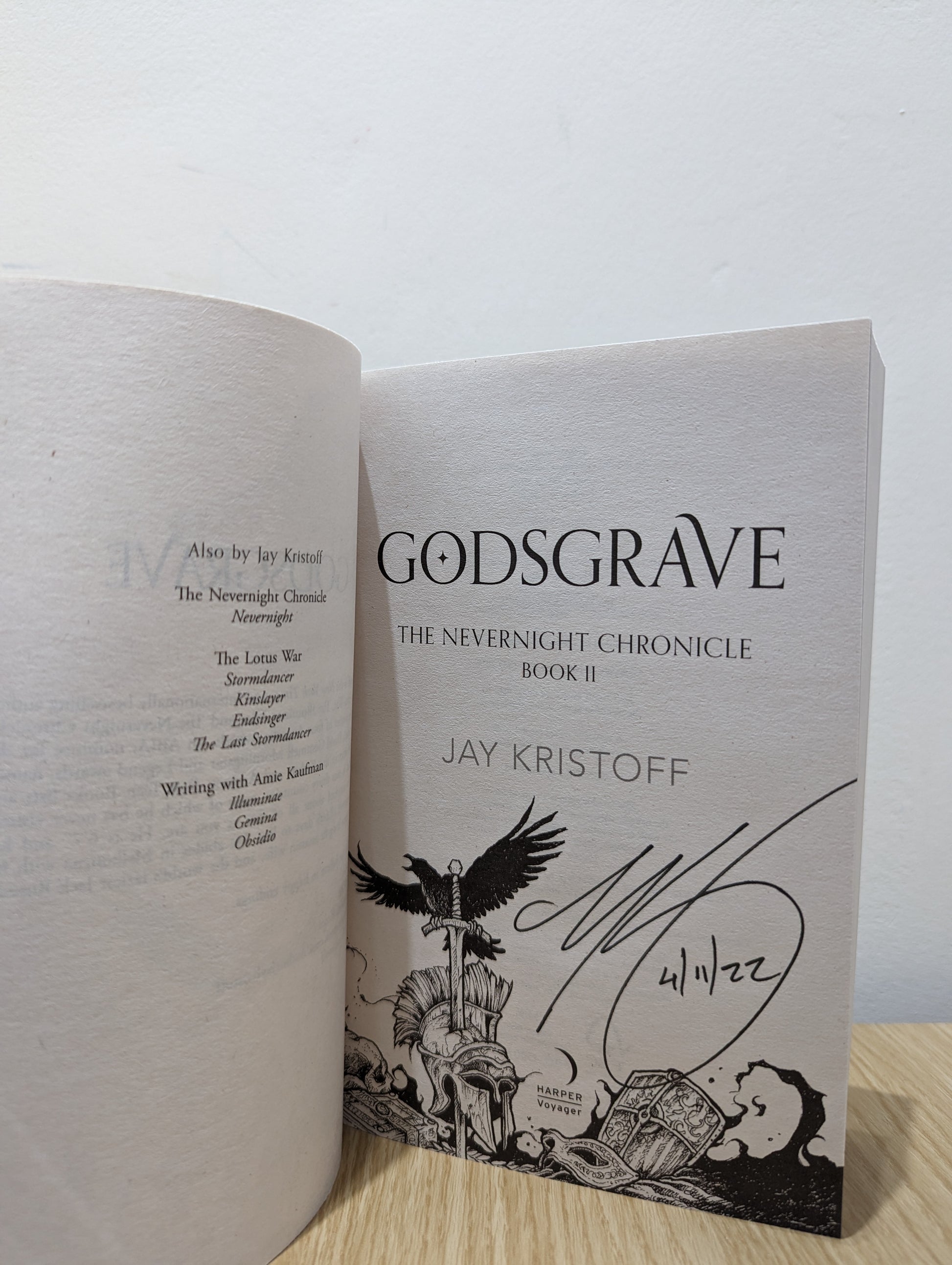 Nevernight, Godsgrave, Darkdawn (The Nevernight Chronicle Book 1-3) (Signed to Title Page)