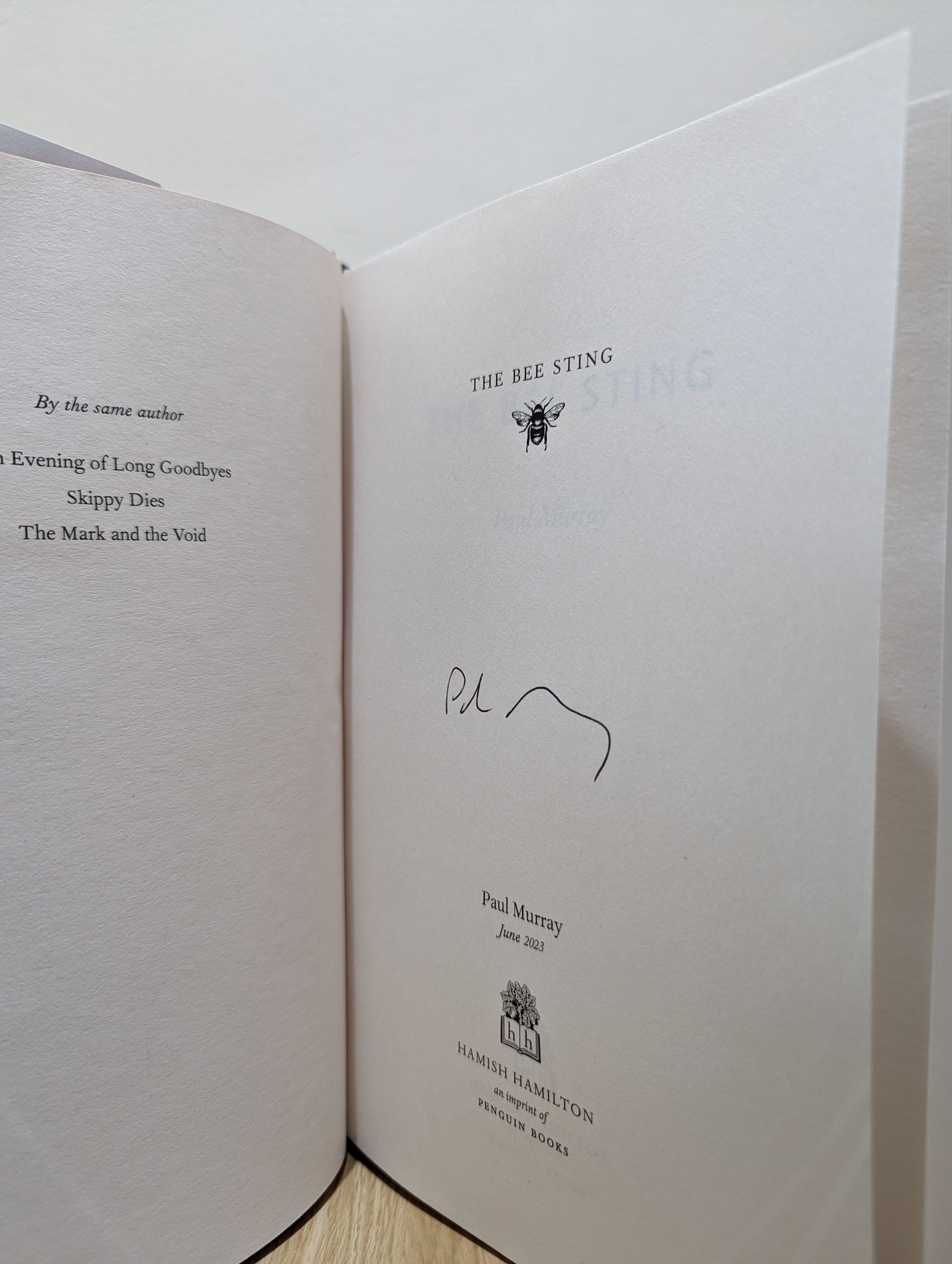 The Bee Sting: From the award-winning author of Skippy Dies (Signed First Edition)