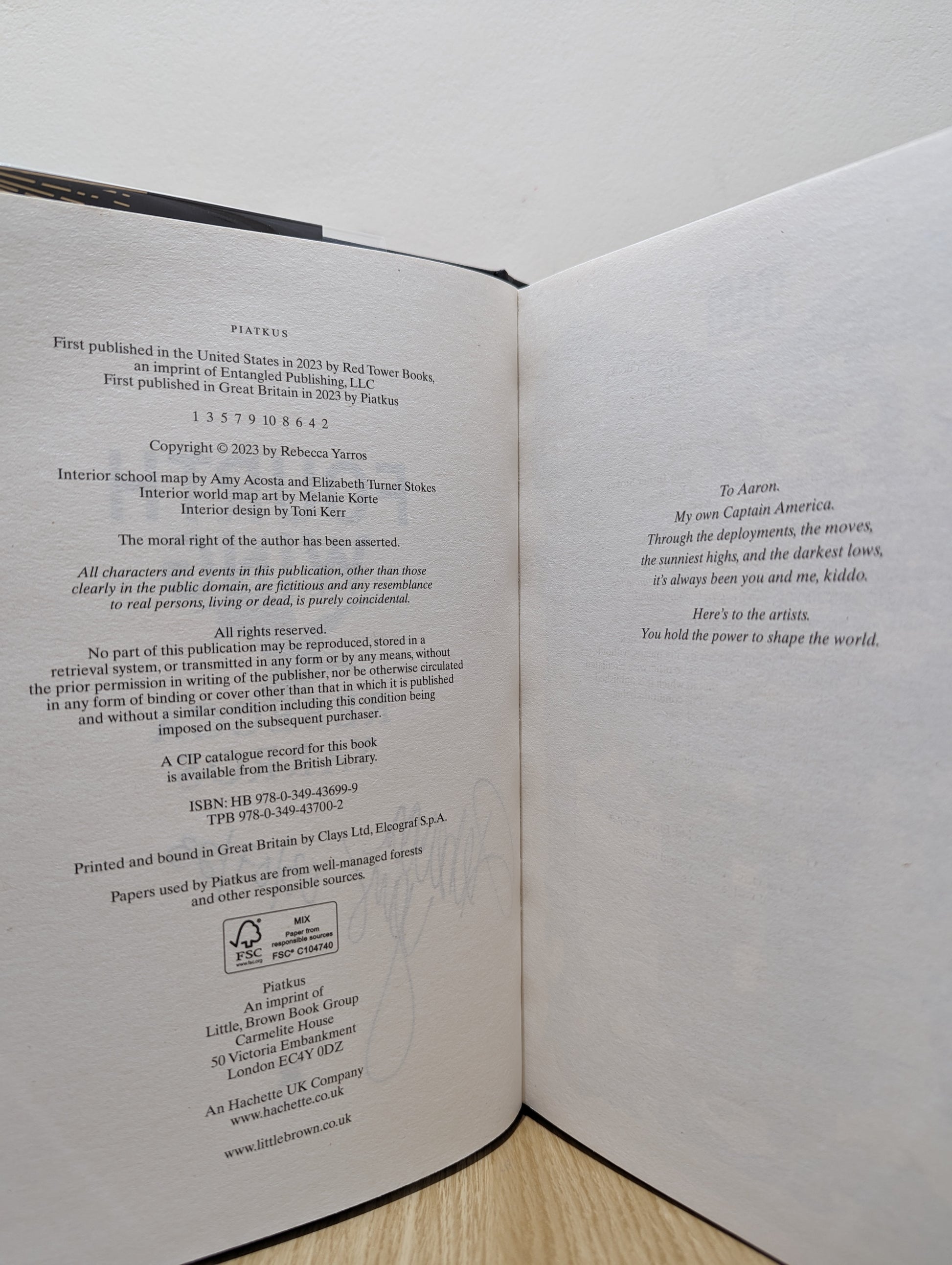 Fourth Wing: The Empyrean 1 (Signed Dated First Edition)