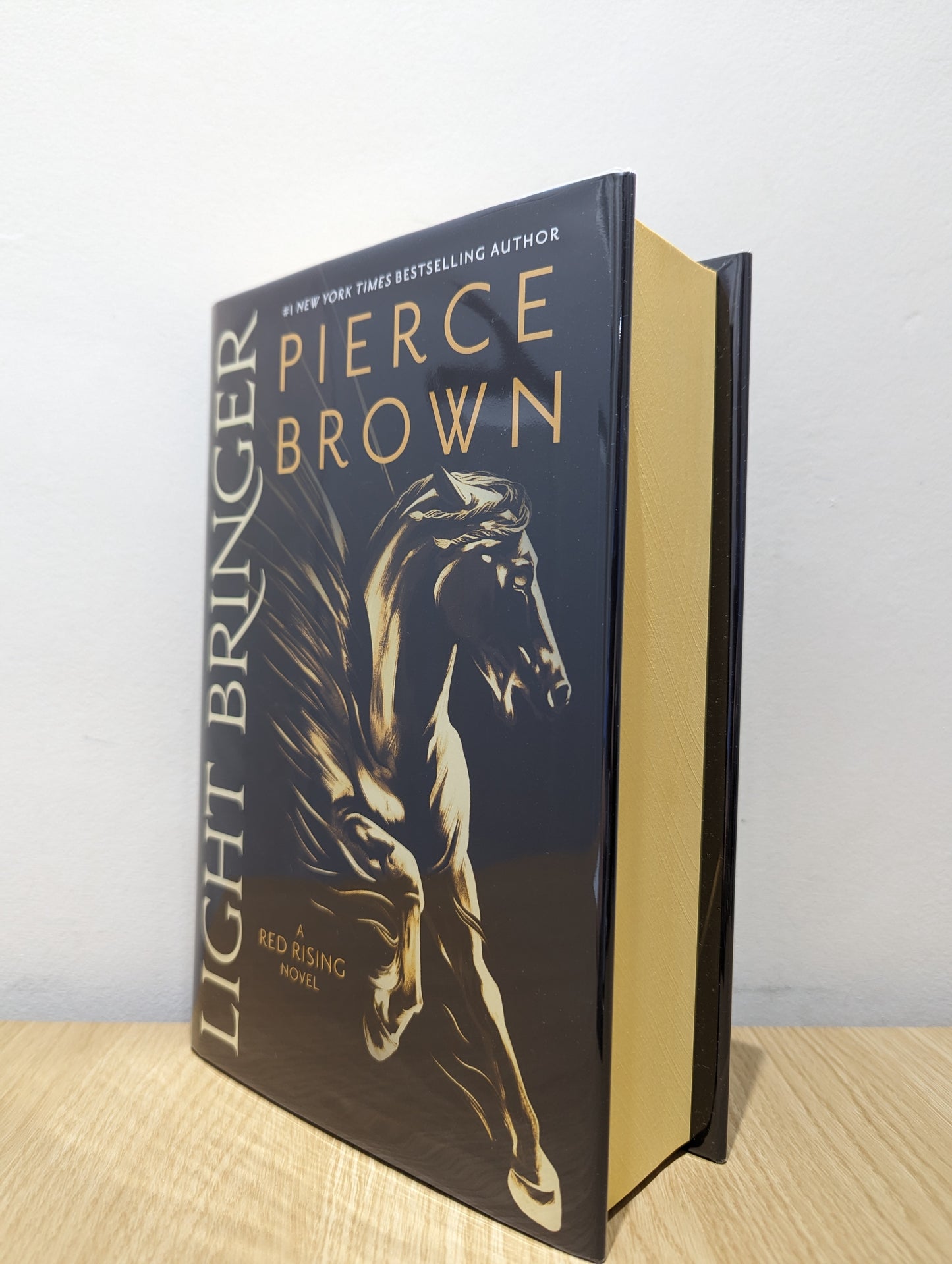 Light Bringer: A Red Rising Novel (Signed Munbered First Edition with sprayed edges)