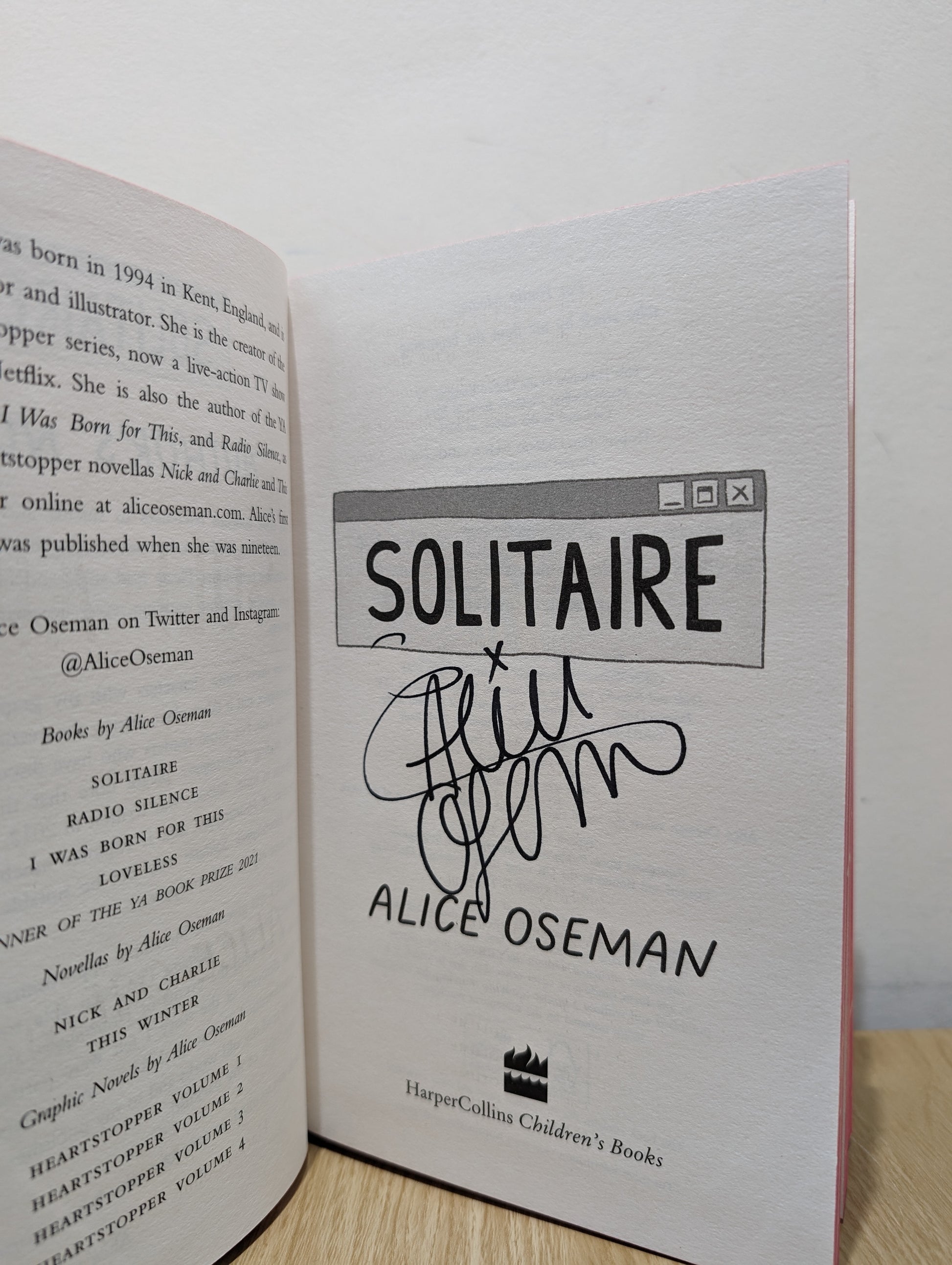 Solitaire: The teen bestseller from the author of HEARTSTOPPER (Signed 10th Anniversary Hardback Edition)