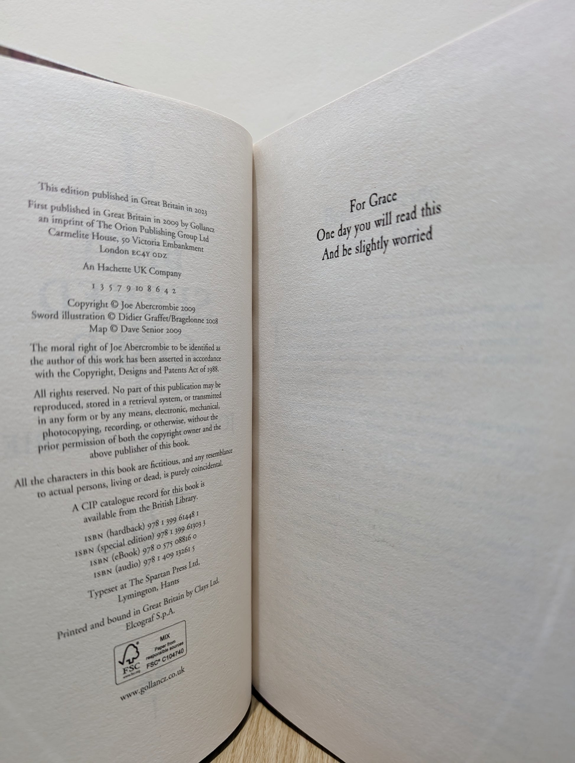 Best Served Cold (World of the First Law) (Signed to Title Page)