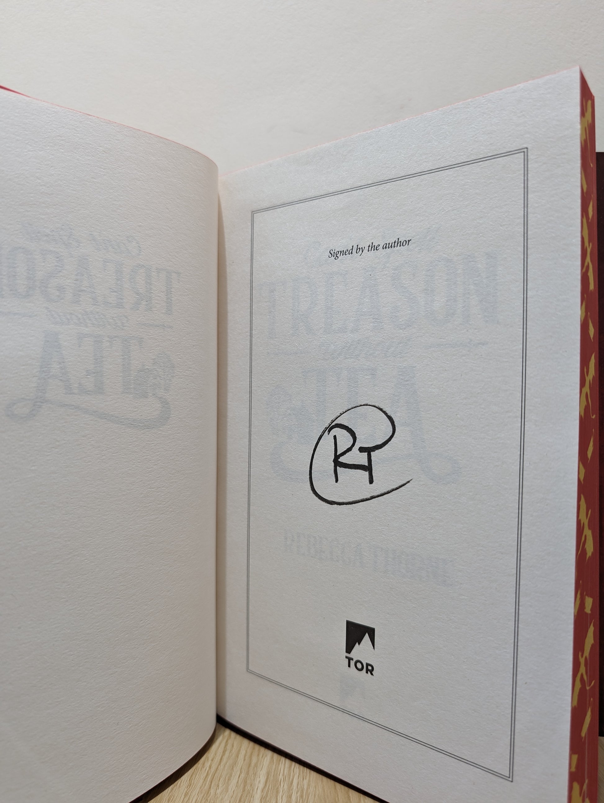 Can't Spell Treason Without Tea: A heartwarming cosy fantasy (Tomes & Tea 1) (Signed First Edition with sprayed edges)