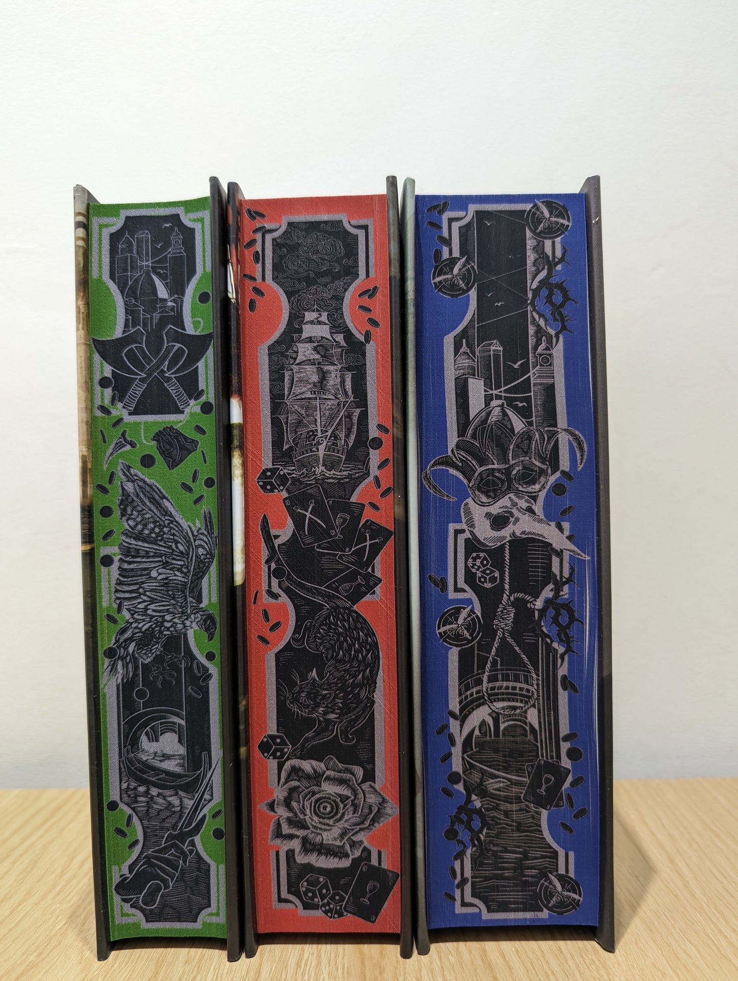 Gentleman Bastard Series: The Lies of Locke Lamora; Red Seas Under Red Skies; The Republic of Thieves (Limited Edition with sprayed edges)