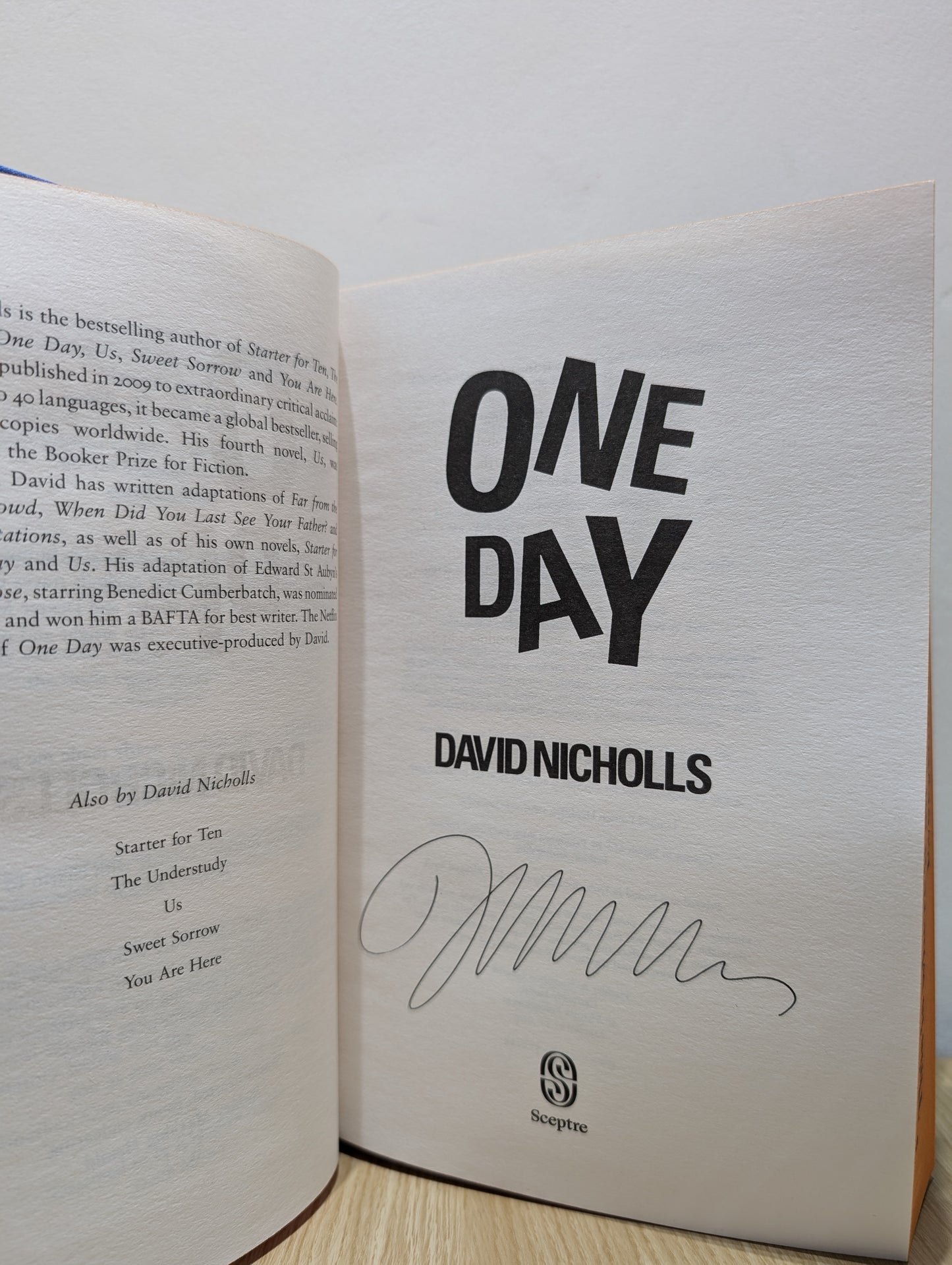 One Day (Signed Collector's Edition with sprayed edges)