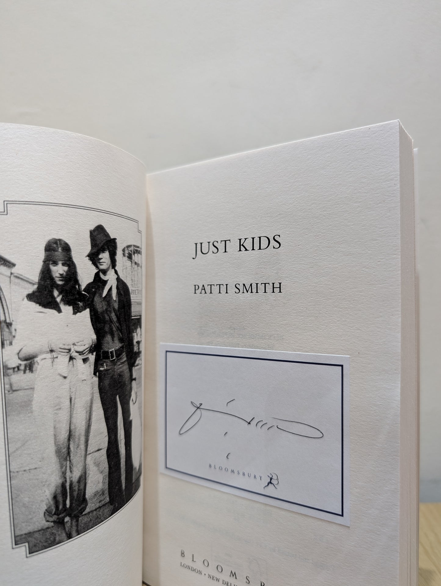 Just Kids: the National Book Award-winning memoir (Signed Bookplate)