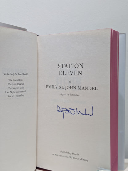 Station Eleven (Signed Special Edition with sprayed edges)