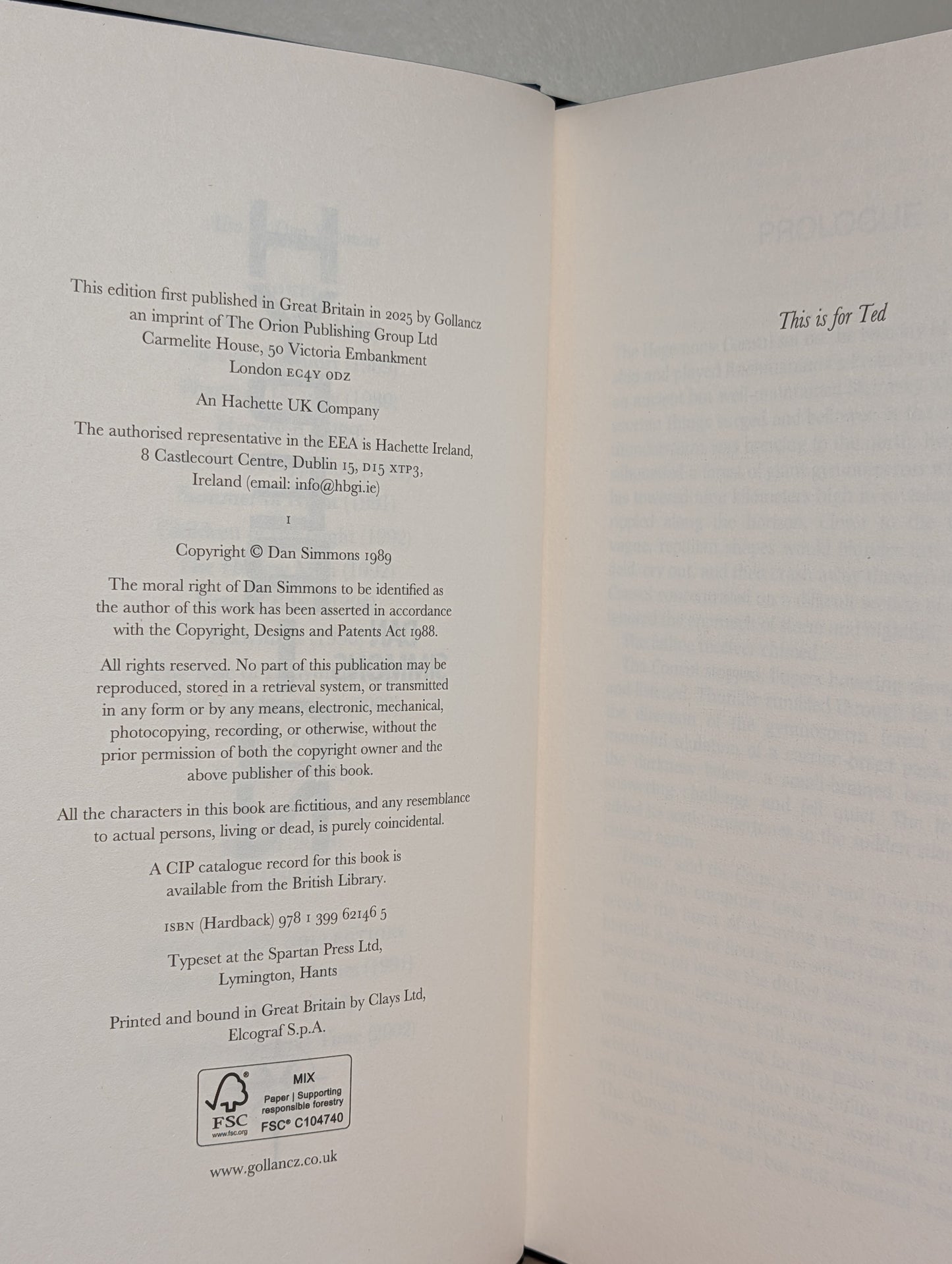 Hyperion by Dan Simmons (Special Edition with sprayed edges)