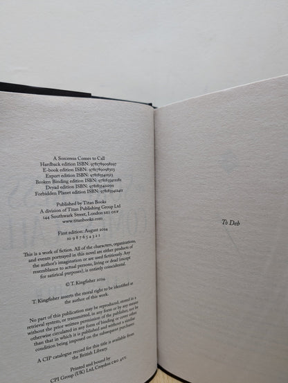 A Sorceress Comes to Call by T. Kingfisher (First Edition) - Fialta Books