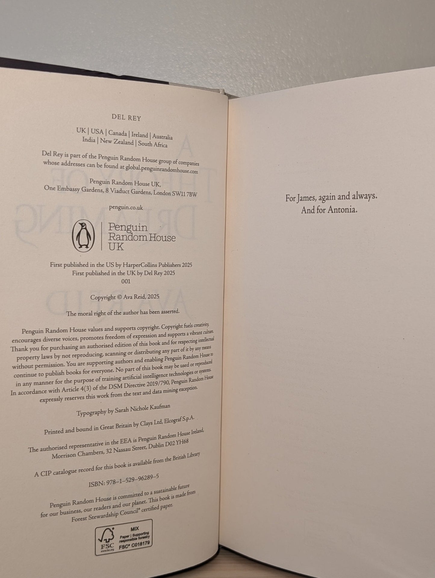 A Theory of Dreaming by Ava Reid (Signed Special Edition with sprayed edges) - Fialta Books