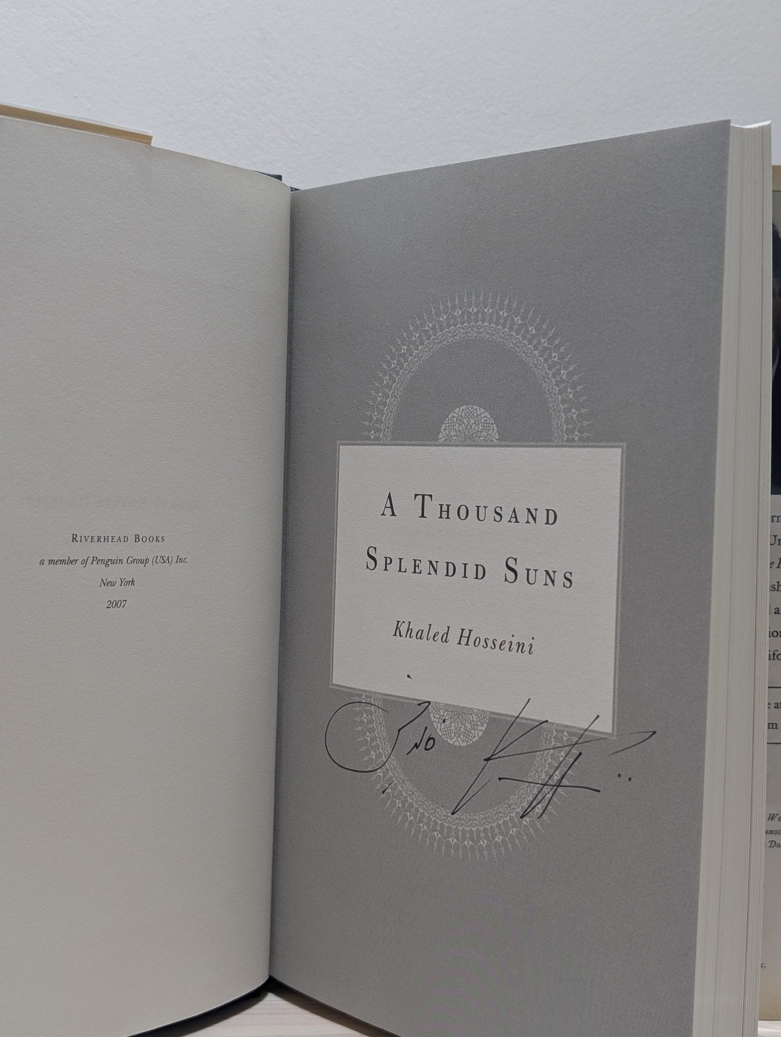 A Thousand Splendid Suns by Khaled Hosseini (Signed First Edition) - Fialta Books