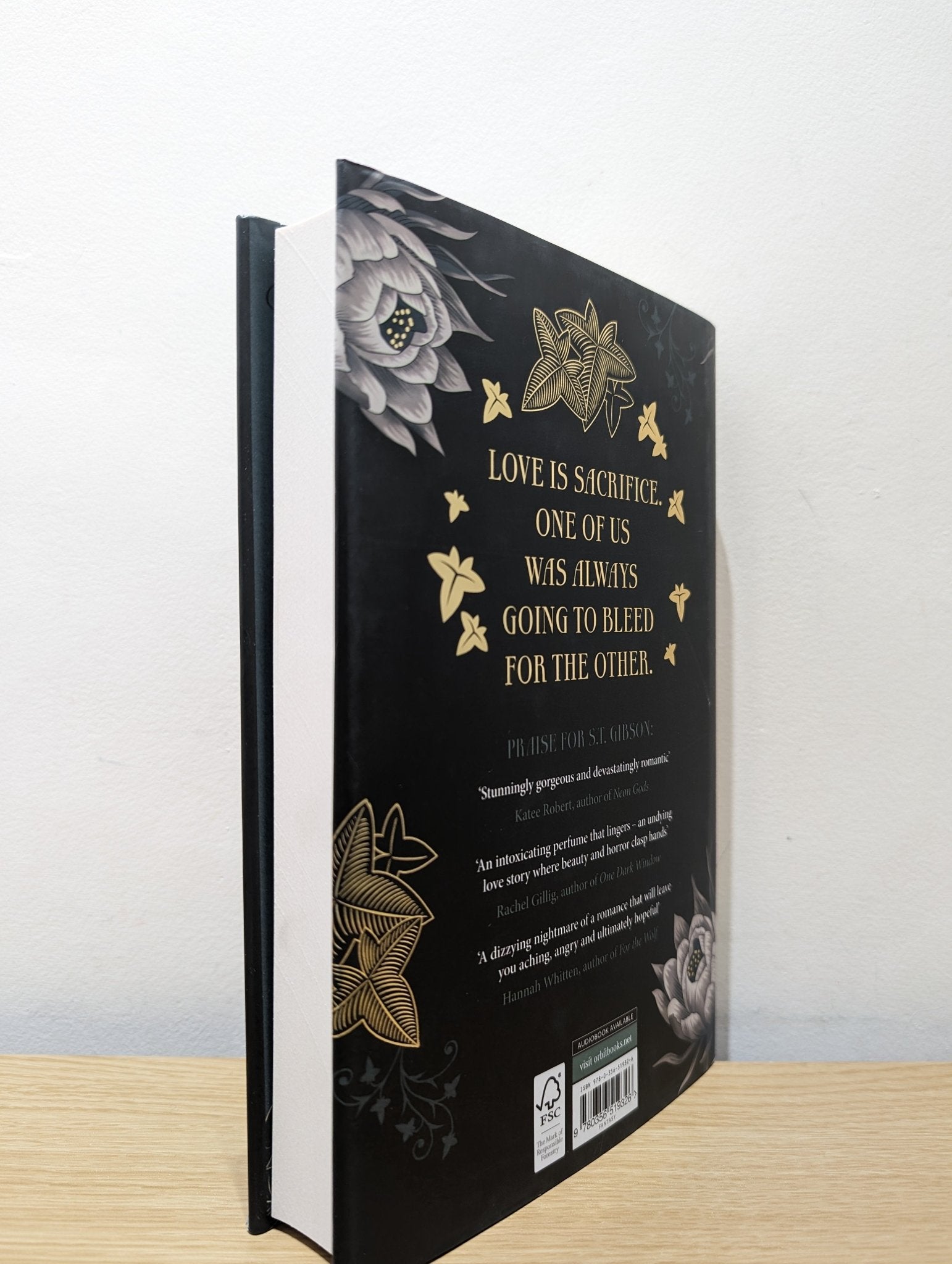 An Education in Malice by S.T. Gibson (Signed) - Fialta Books