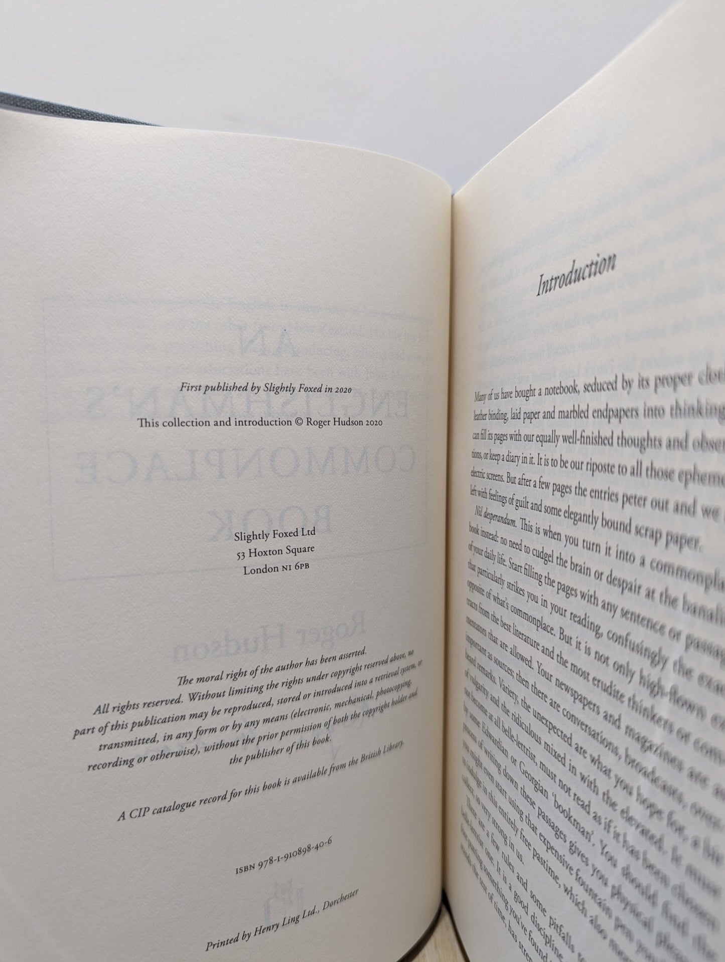 An Englishman's Commonplace Book by Roger Hudson (Signed First Edition) - Fialta Books