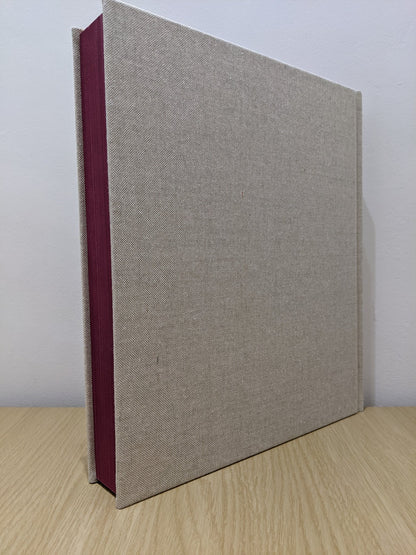 Annie Leibovitz: Wonderland by Annie Leibovitz (Signed First Edition) - Fialta Books