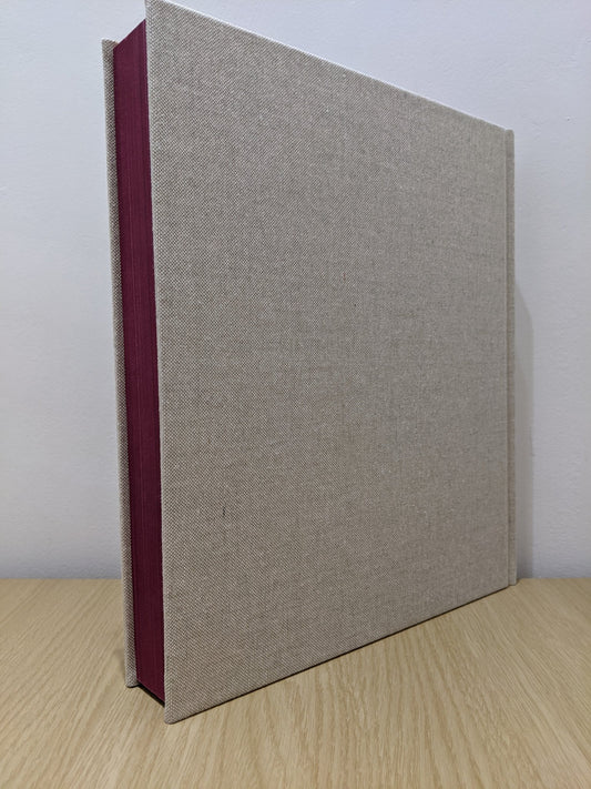 Annie Leibovitz: Wonderland by Annie Leibovitz (Signed First Edition) - Fialta Books