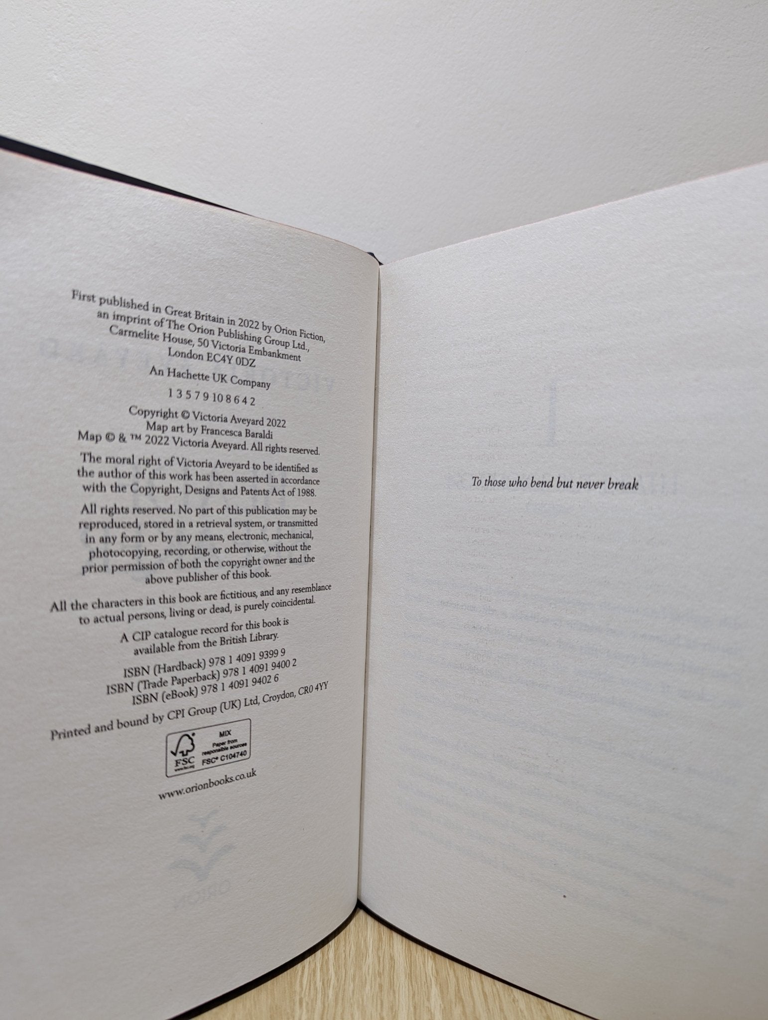 Blade Breaker by Victoria Aveyard (Signed First Edition with sprayed edges) - Fialta Books