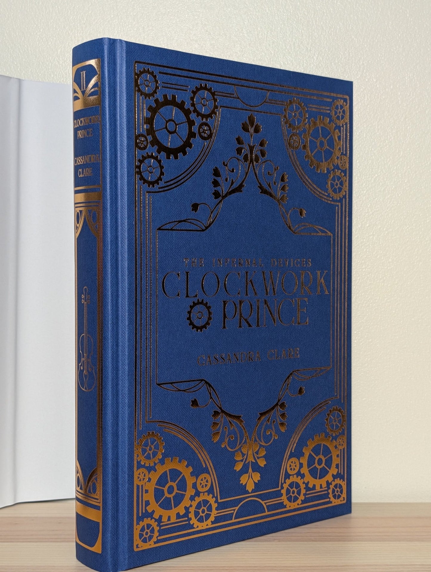 Clockwork Prince by Cassandra Clare (Deluxe Edition with sprayed edges) - Fialta Books