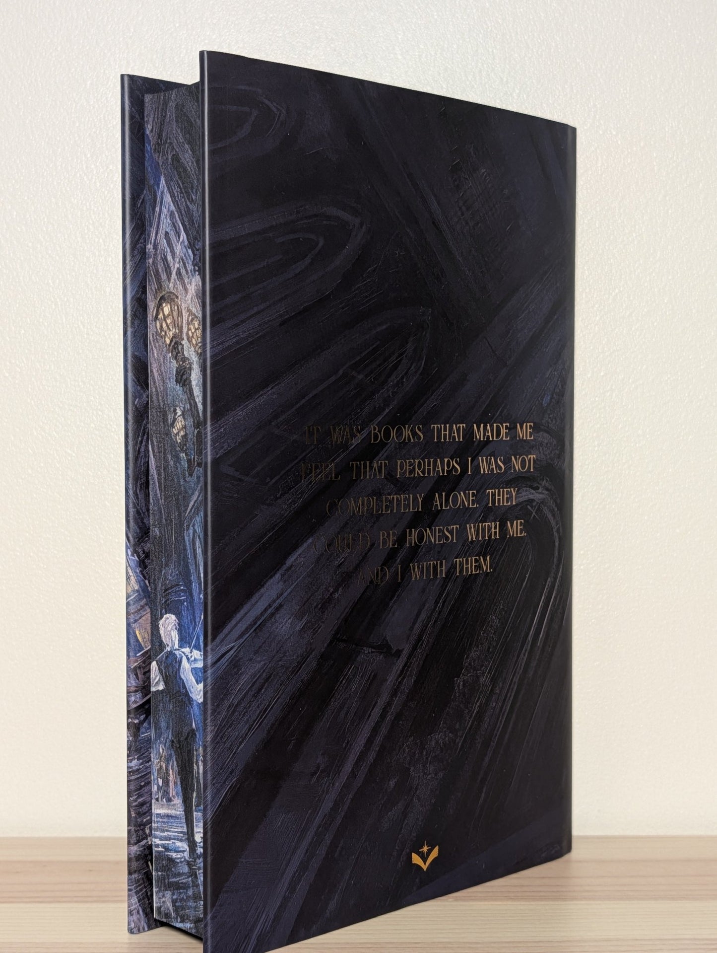 Clockwork Prince by Cassandra Clare (Deluxe Edition with sprayed edges) - Fialta Books
