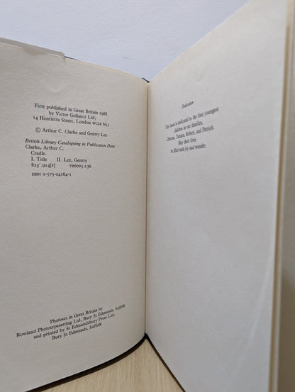 Cradle by Sir Arthur C. Clarke Gentry Lee (First Edition) - Fialta Books