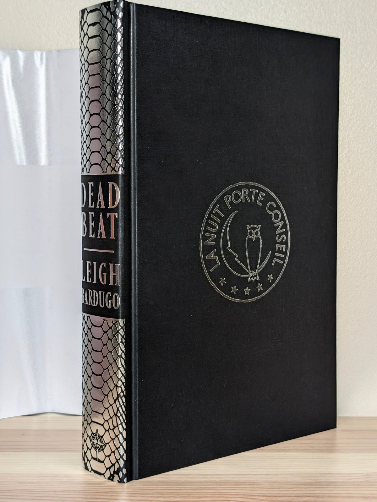 Dead Beat by Leigh Bardugo (First Edition with alternative cover colour) - Fialta Books