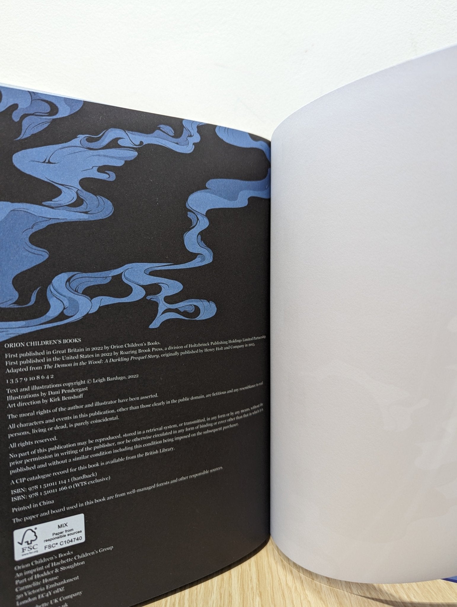 Demon in the Wood: A Shadow and Bone Graphic Novel by Leigh Bardugo (Signed First Edition) - Fialta Books