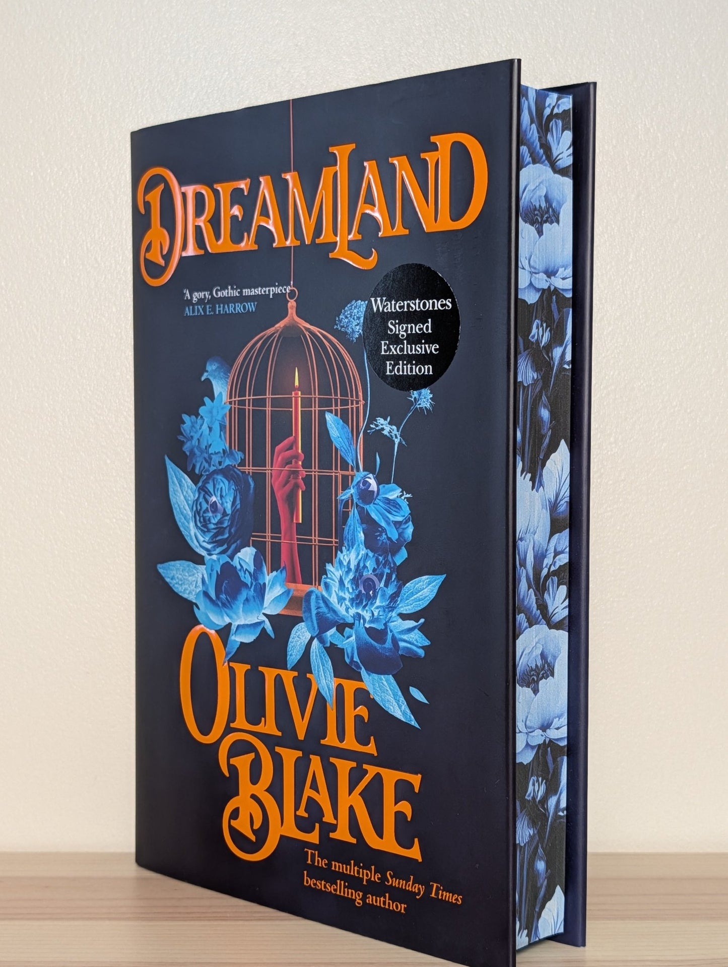 Dreamland by Olivie Blake (Signed First Edition with sprayed edges) - Fialta Books