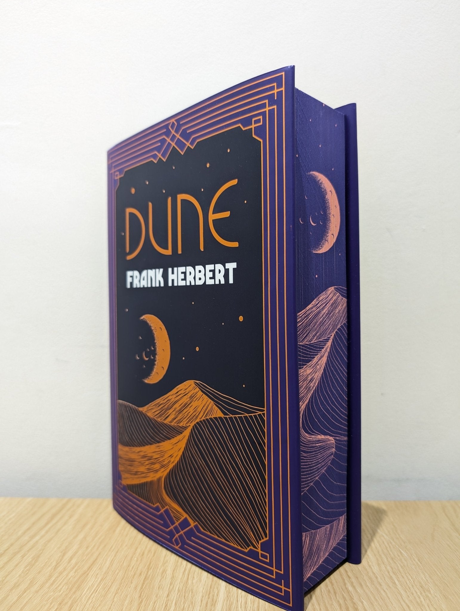 Dune by Frank Herbert (Special Edition with sprayed edges) - Fialta Books