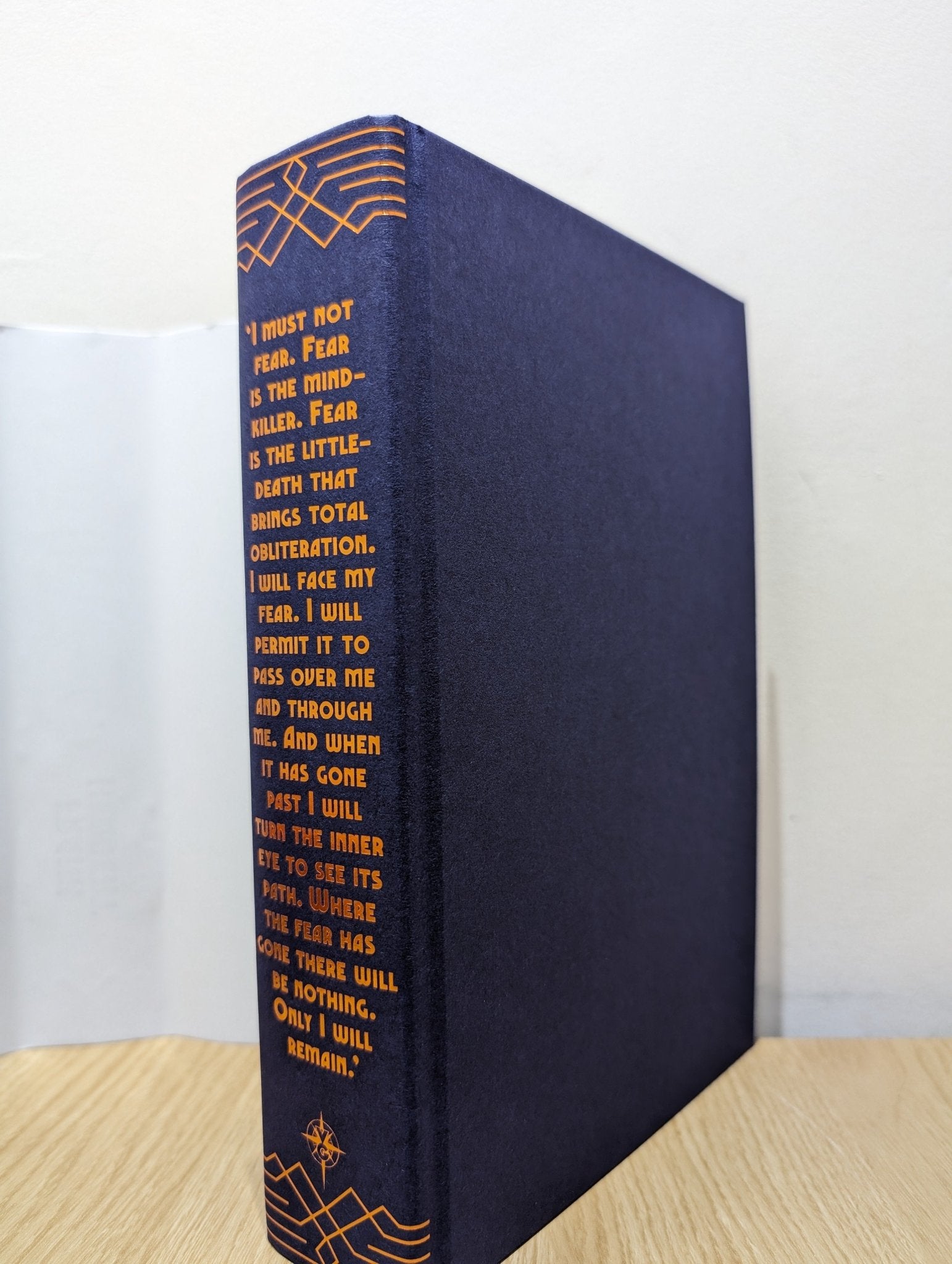 Dune by Frank Herbert (Special Edition with sprayed edges) - Fialta Books