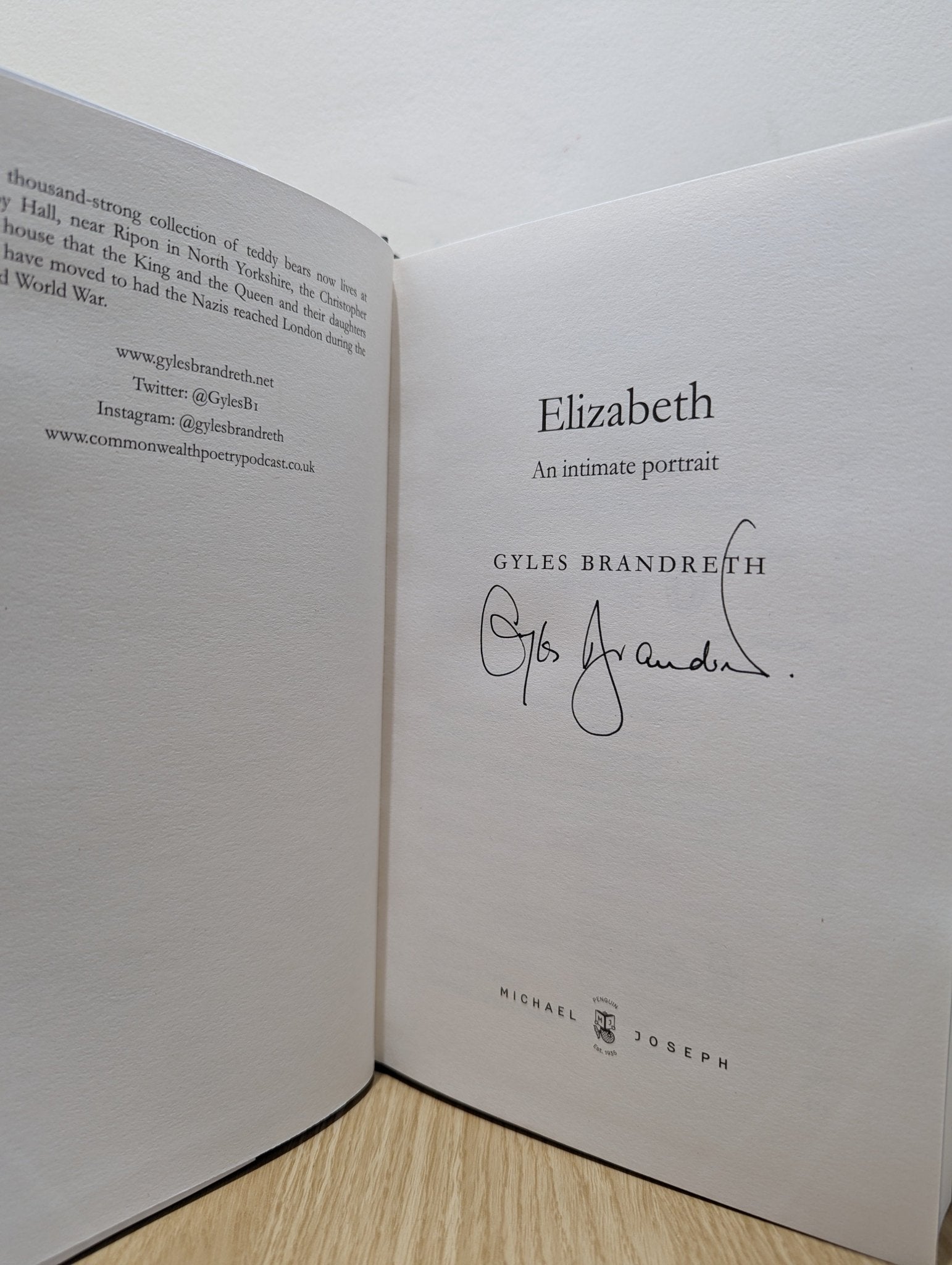 Elizabeth: An Intimate Portrait by Gyles Brandreth (Signed First Edition) - Fialta Books