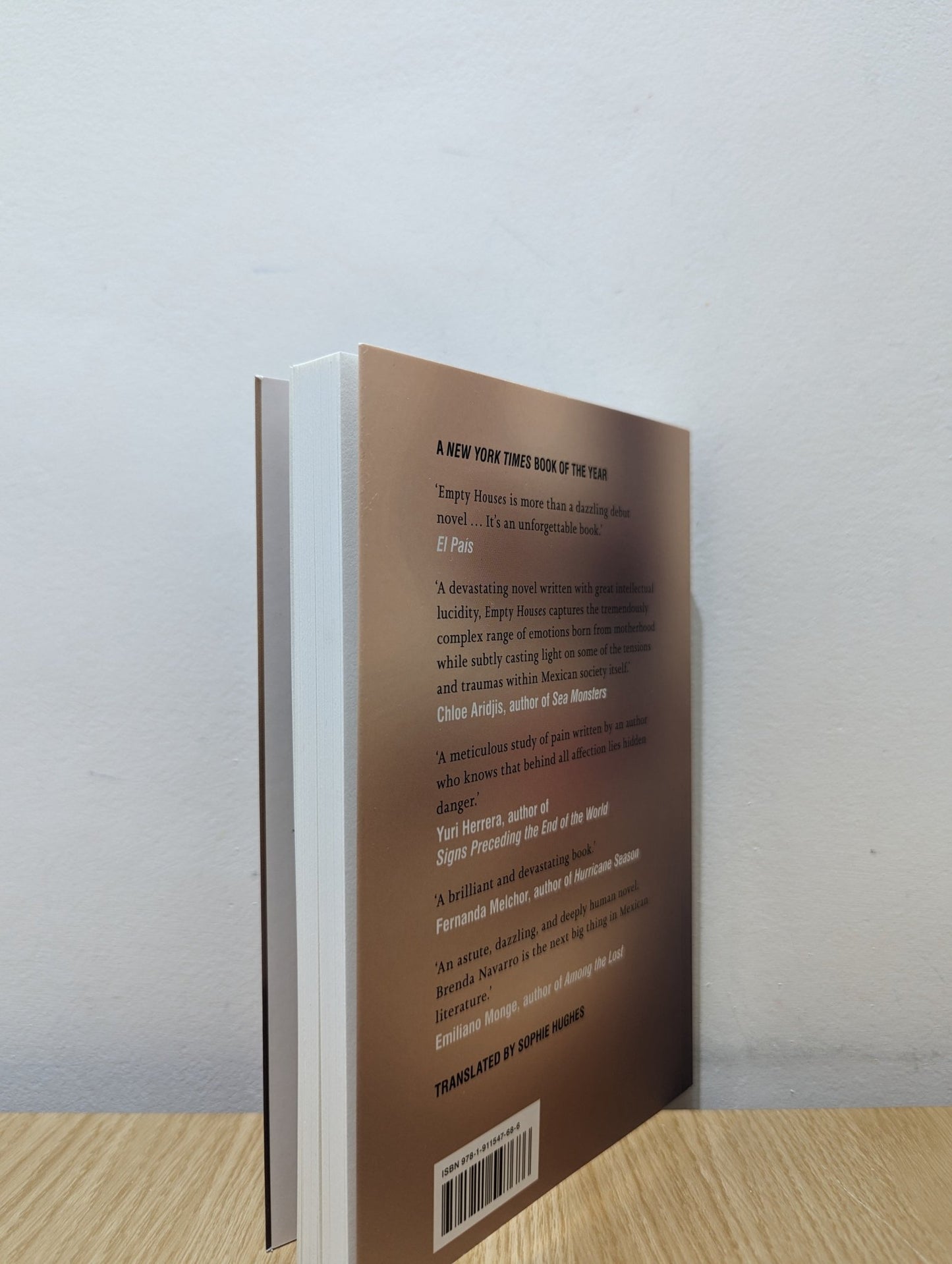 Empty Houses by Brenda Navarro (Signed First Edition) - Fialta Books