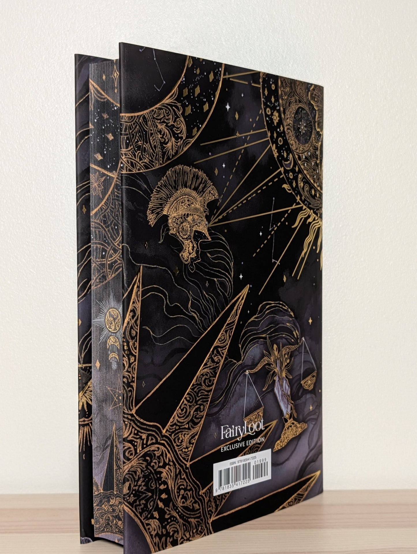 Fallen City by Adrienne Young (Special Edition with sprayed edges) - Fialta Books