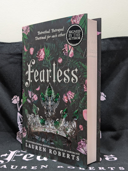 Fearless by Lauren Roberts (Signed First Edition with sprayed edges and Tote Bag) - Fialta Books