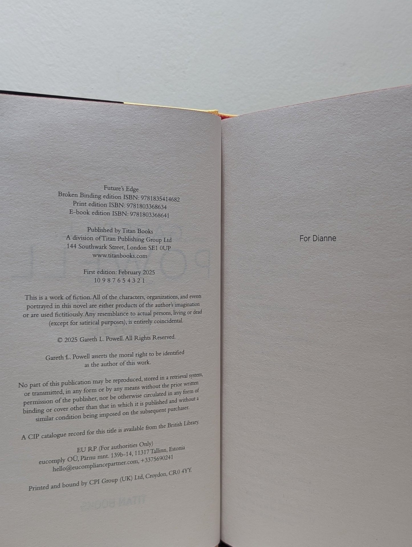 Future's Edge by Gareth L. Powell (Signed First Edition with sprayed edges) - Fialta Books